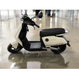 WHITE BRAND NEW 2025 ROAD LEGAL VMOTO CUX PRO ELECTRIC MOPED (50CC EQUIVALENT)