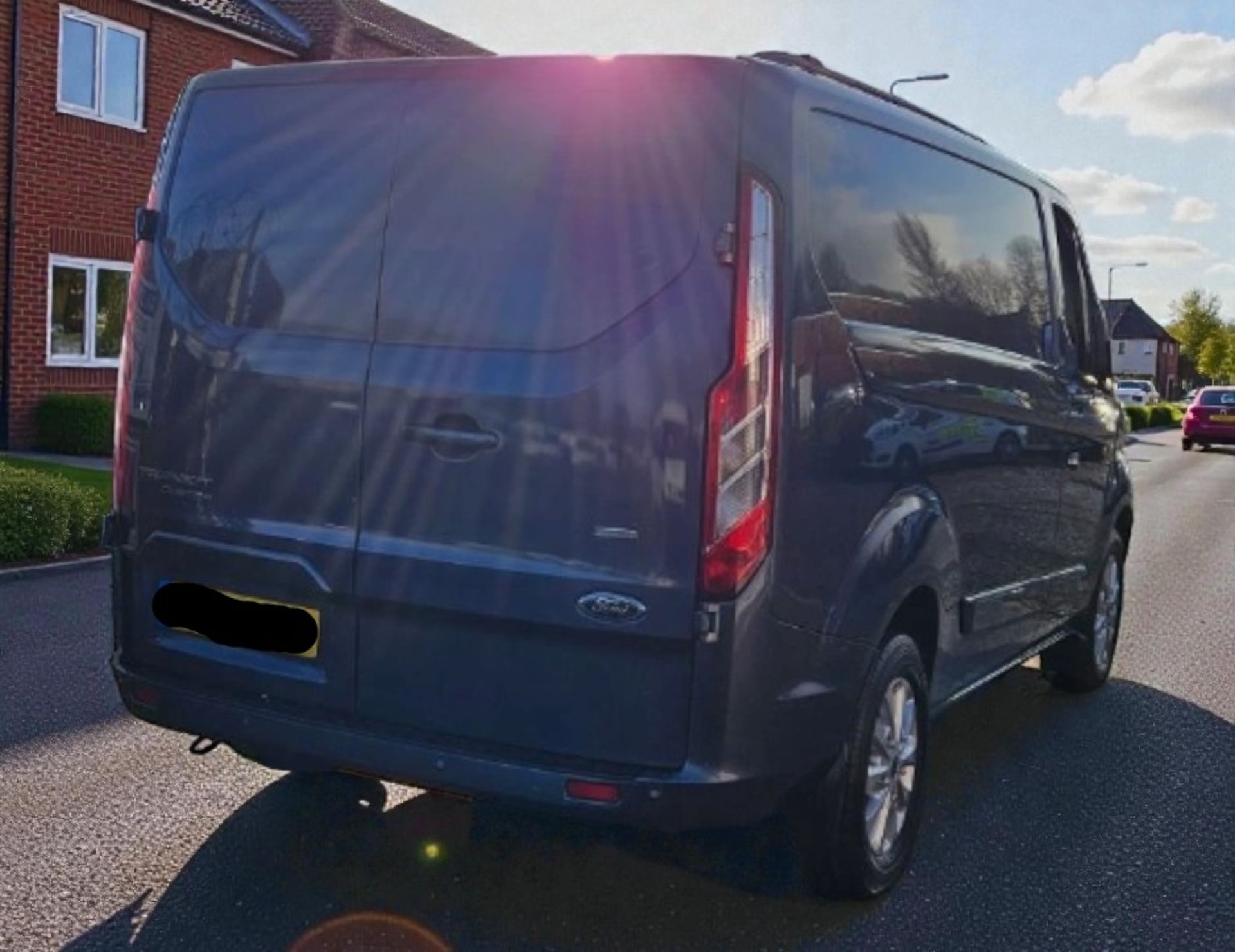 **(ONLY 86K MILEAGE)** 2018 FORD TRANSIT CUSTOM 280 LIMITED 130 SWB >>--NO VAT ON HAMMER--<< - Image 9 of 13