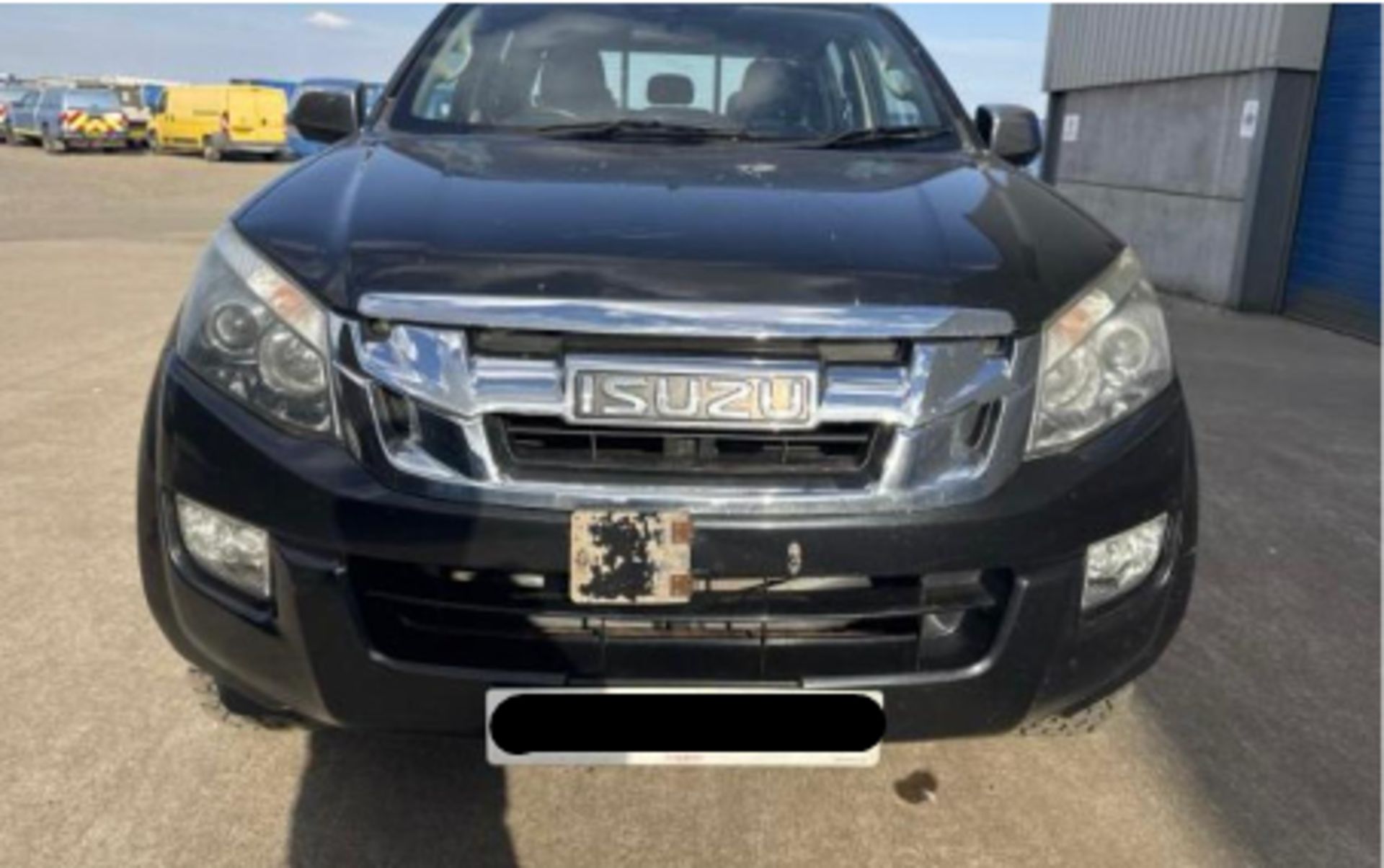 ISUZU D-MAX UTAH DOUBLE CAB 2.5 DIESEL PICKUP - Image 4 of 13