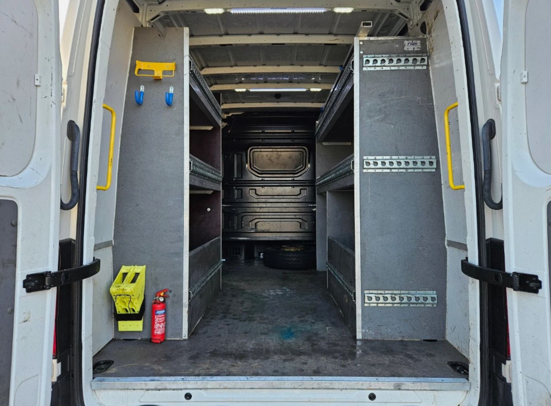 2020 MAN TGE 5.180 TWIN WHEEL AUTOMATIC MWB - Image 11 of 13