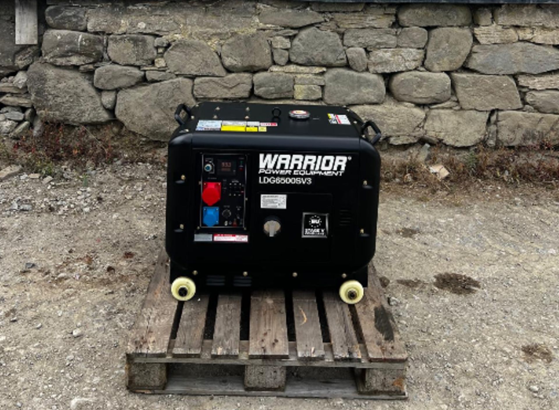 WARRIOR GENERATOR 240 OR 3 PHASE LDG650SV3 - Image 2 of 9