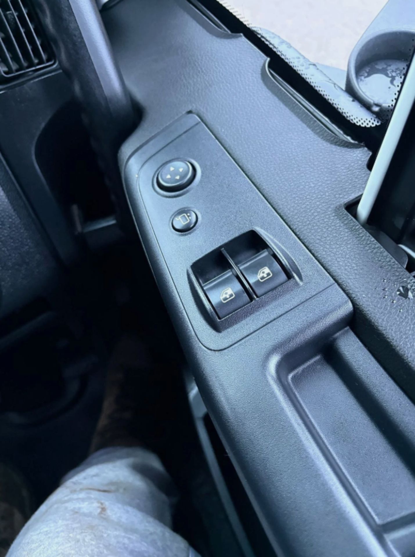 2018 IVECO EUROCARGO 75E16S S-A MANUAL, 7.5T, WHITE - Image 15 of 18