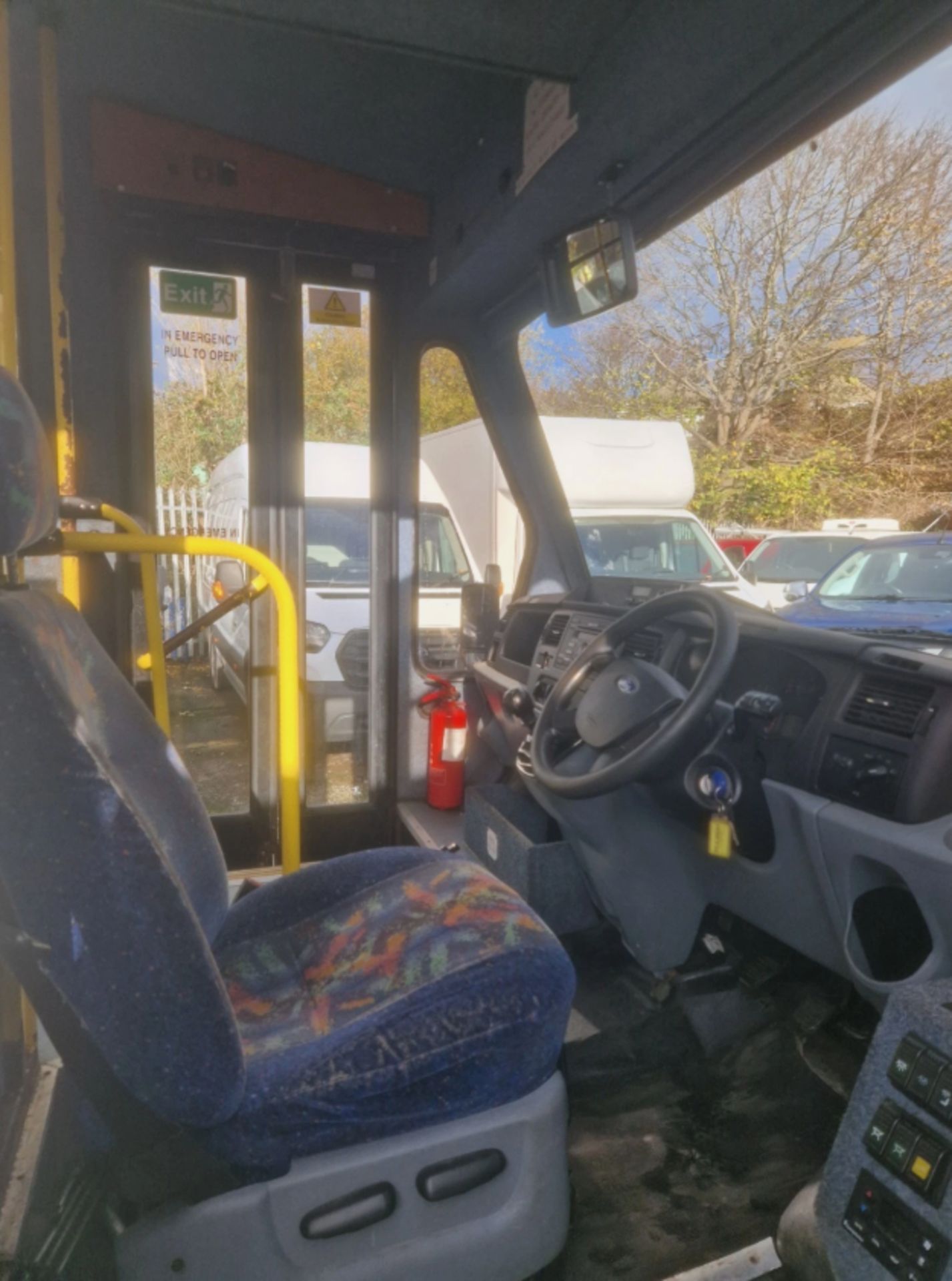 2009 FORD TRANSIT 140 T460 RWD SCHOOL BUS / MINIBUS >>--NO VAT ON HAMMER--<< - Image 10 of 18