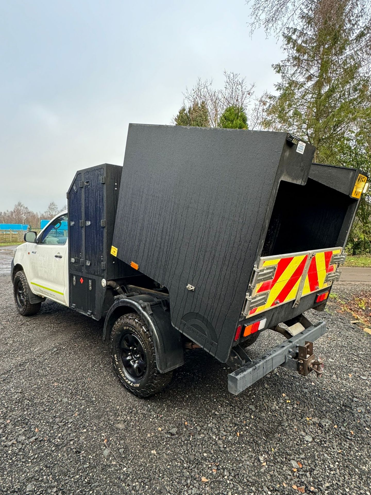 2014 TOYOTA HILUX ACTIVE D-4D 4X4 S/C TIPPER - Image 13 of 22