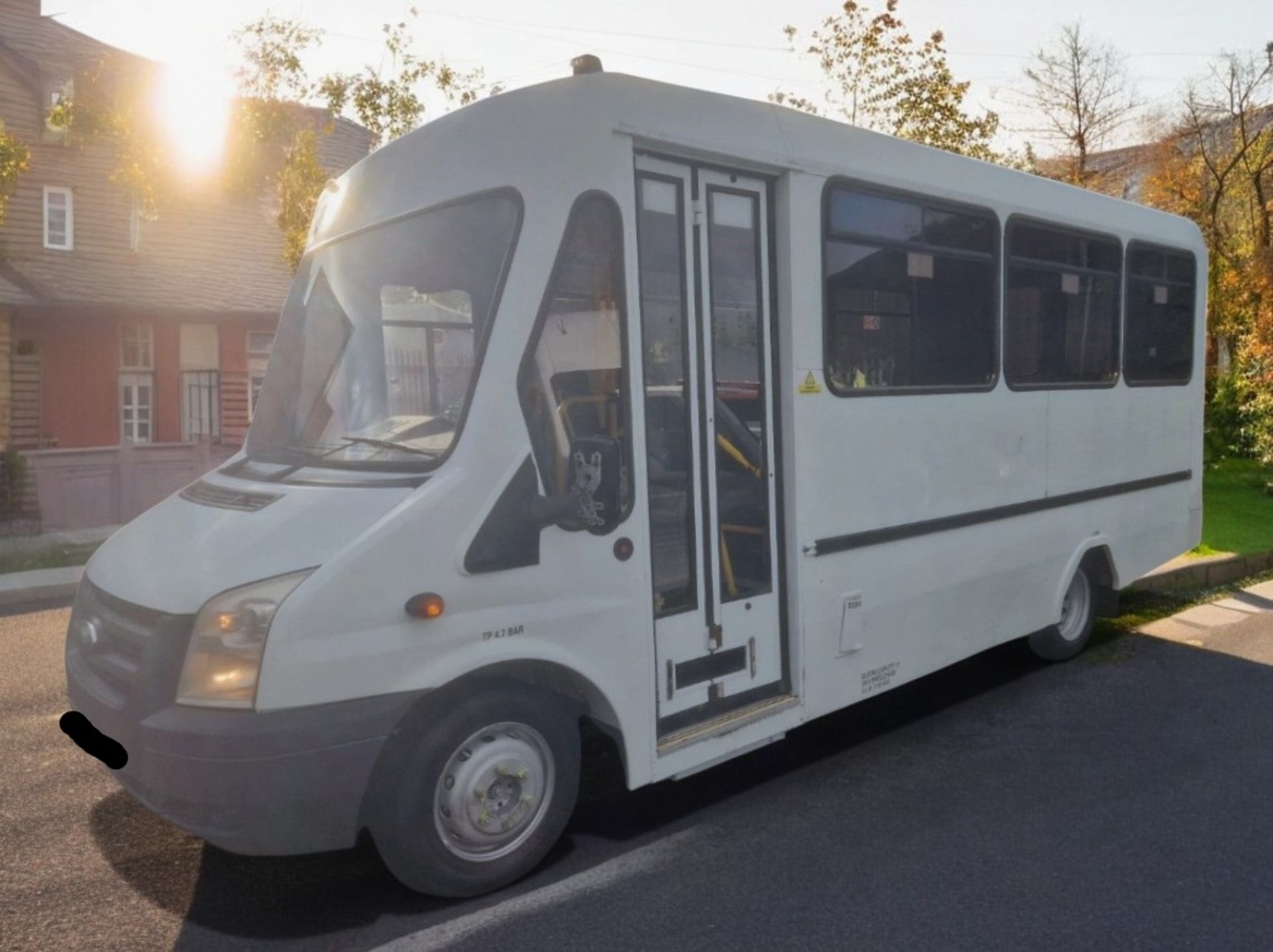 2009 FORD TRANSIT 140 T460 RWD SCHOOL BUS / MINIBUS >>--NO VAT ON HAMMER--<< - Image 4 of 18