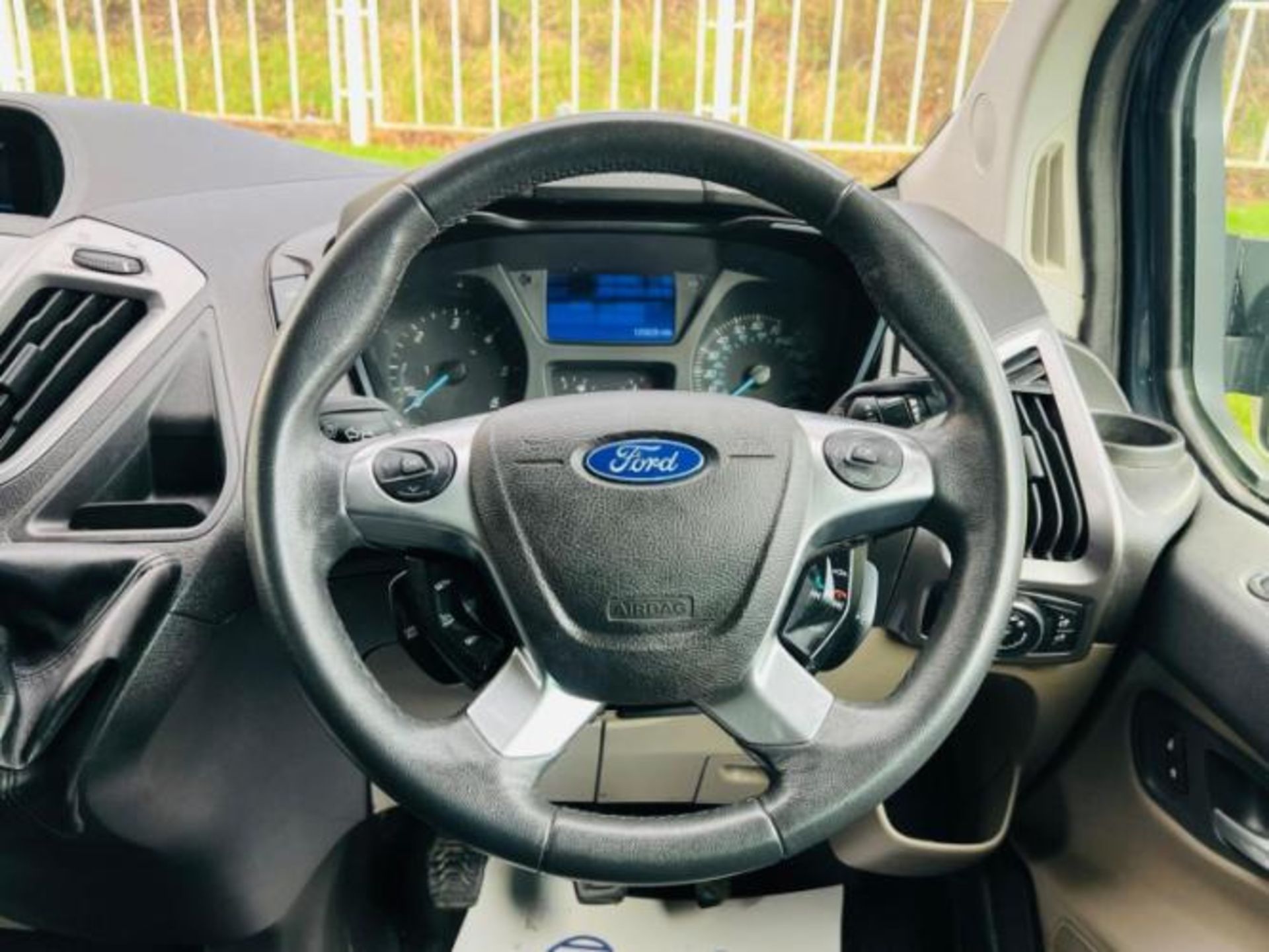 2013 FORD TRANSIT CUSTOM 2.2 TDCI 310 TREND L2 H1 5DR >>--NO VAT ON HAMMER--<< - Image 32 of 35