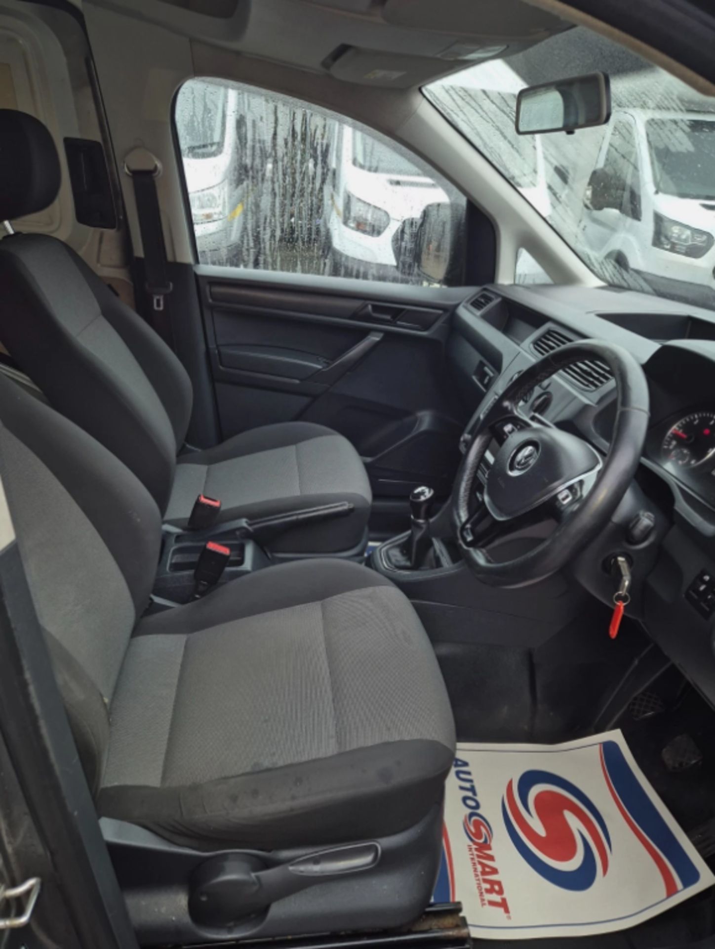 2018 VOLKSWAGEN CADDY C20 STARTLINE TDI L1H1 1968CC MANUAL PANEL VAN - Image 13 of 19