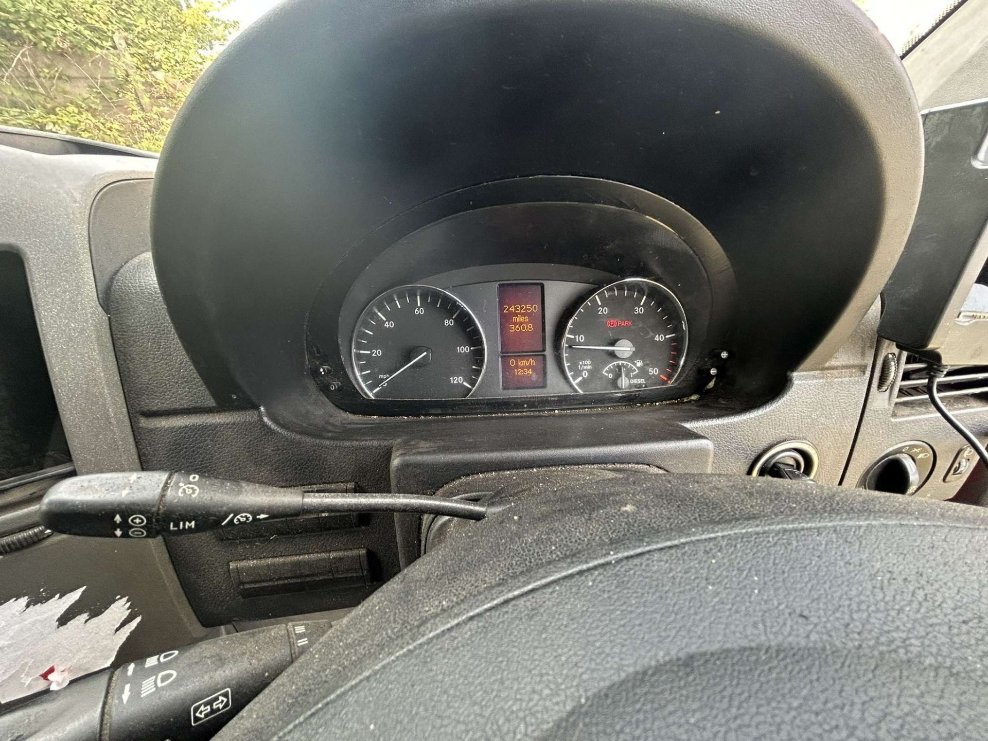 2015 MERCEDES-BENZ SPRINTER 310 CDI – 240,000 MILES –MANUAL / PANEL VAN >>--NO VAT ON HAMMER--<< - Image 5 of 9
