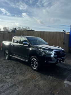 **(ONLY 71K MILEAGE)** 2022 TOYOTA HILUX INVINCIBLE D-4D 4WD DCB 2393CC DIESEL MANUAL PICK UP