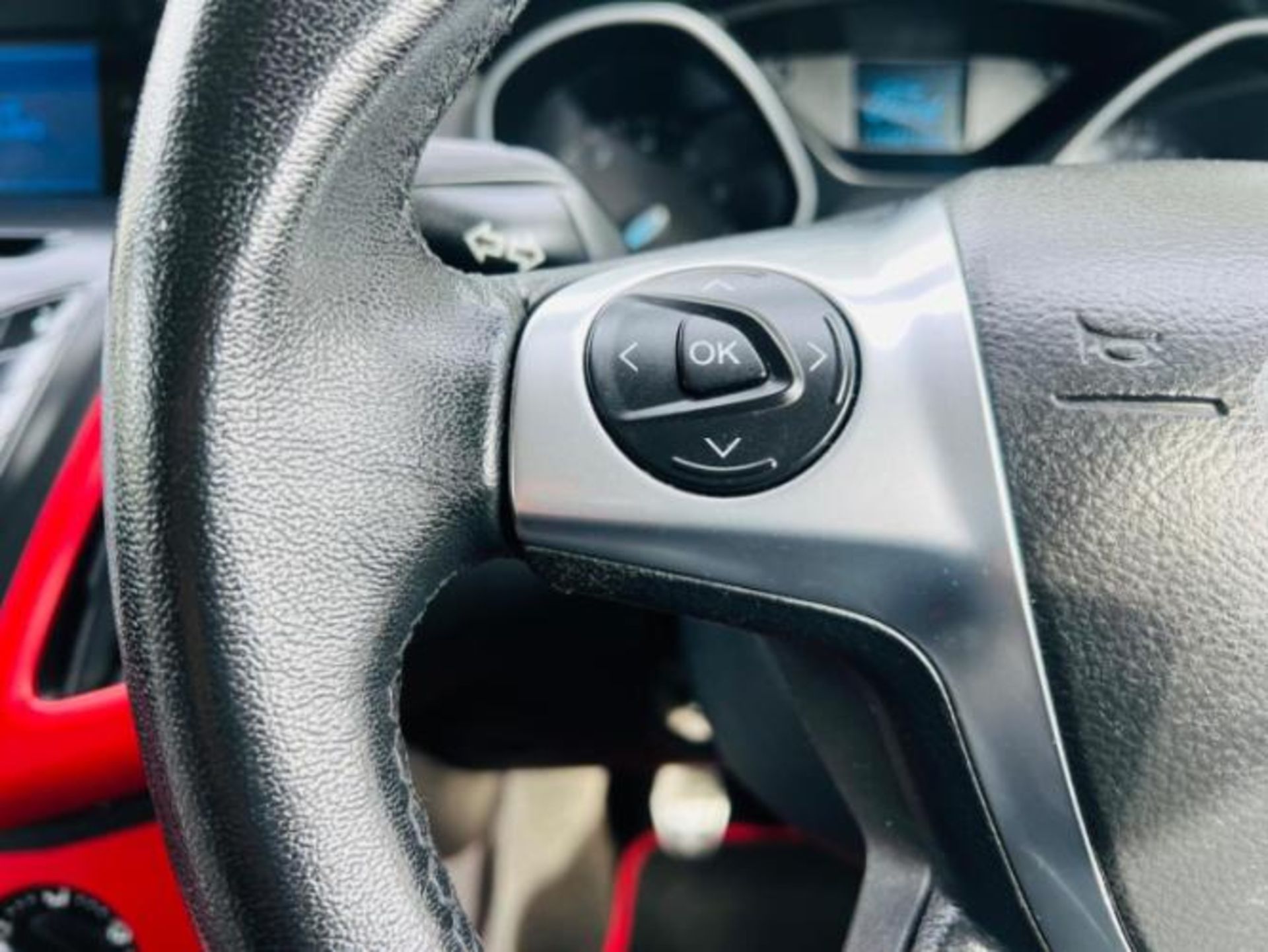 2012 FORD FOCUS 1.6T ECOBOOST ZETEC S (S/S) 5DR HATCHBACK>>--NO VAT ON HAMMER--<< - Image 21 of 40