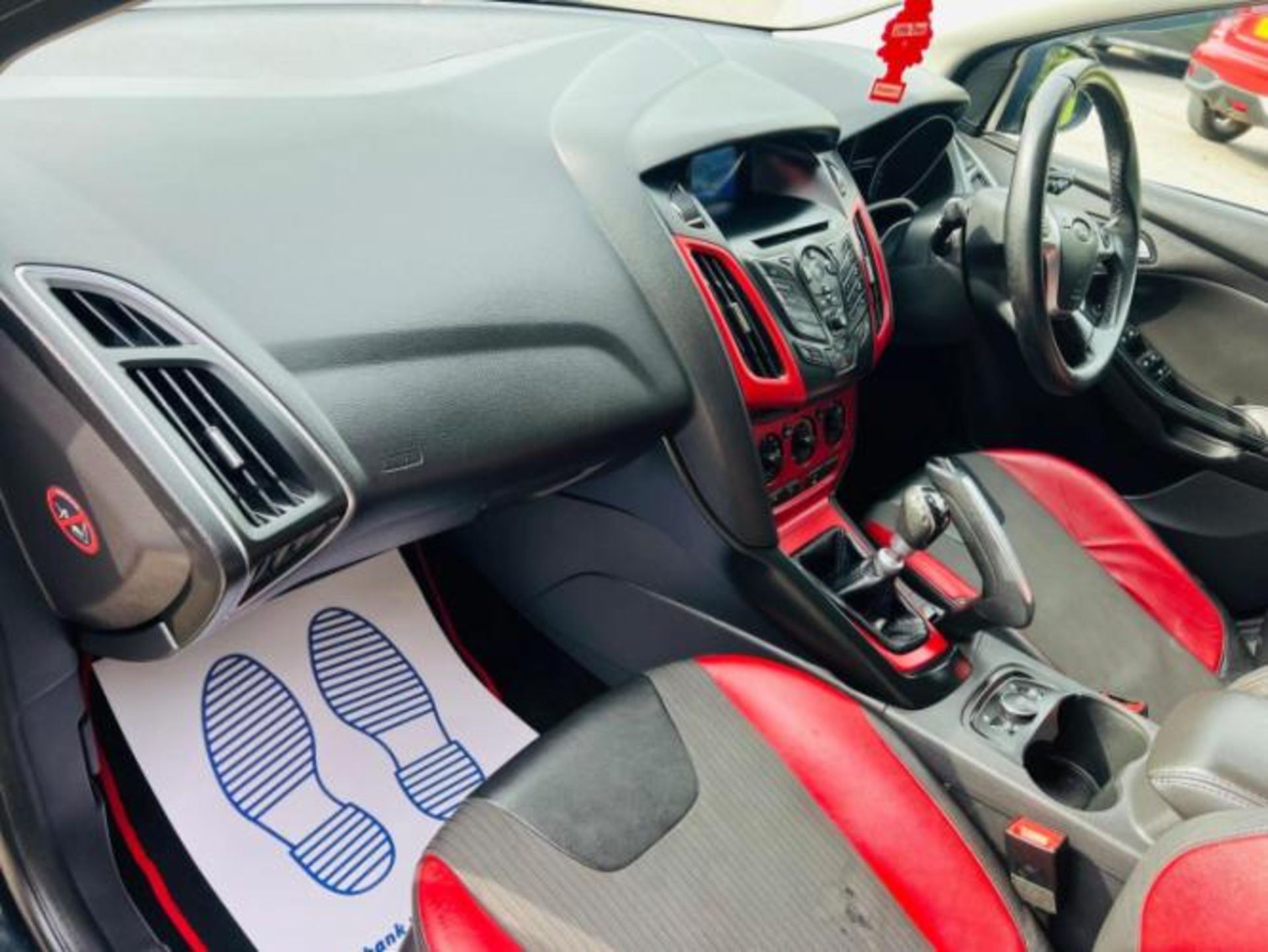 2012 FORD FOCUS 1.6T ECOBOOST ZETEC S (S/S) 5DR HATCHBACK>>--NO VAT ON HAMMER--<< - Image 32 of 40