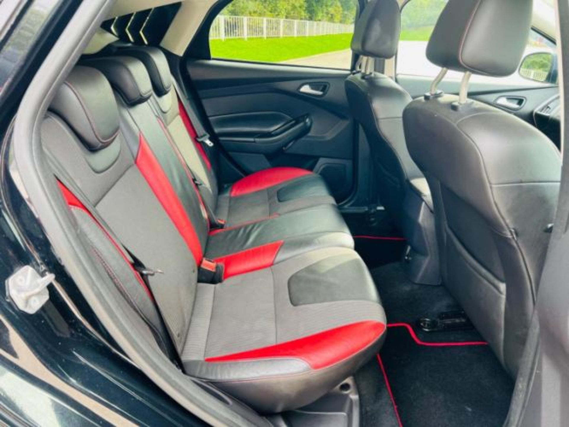 2012 FORD FOCUS 1.6T ECOBOOST ZETEC S (S/S) 5DR HATCHBACK>>--NO VAT ON HAMMER--<< - Image 34 of 40