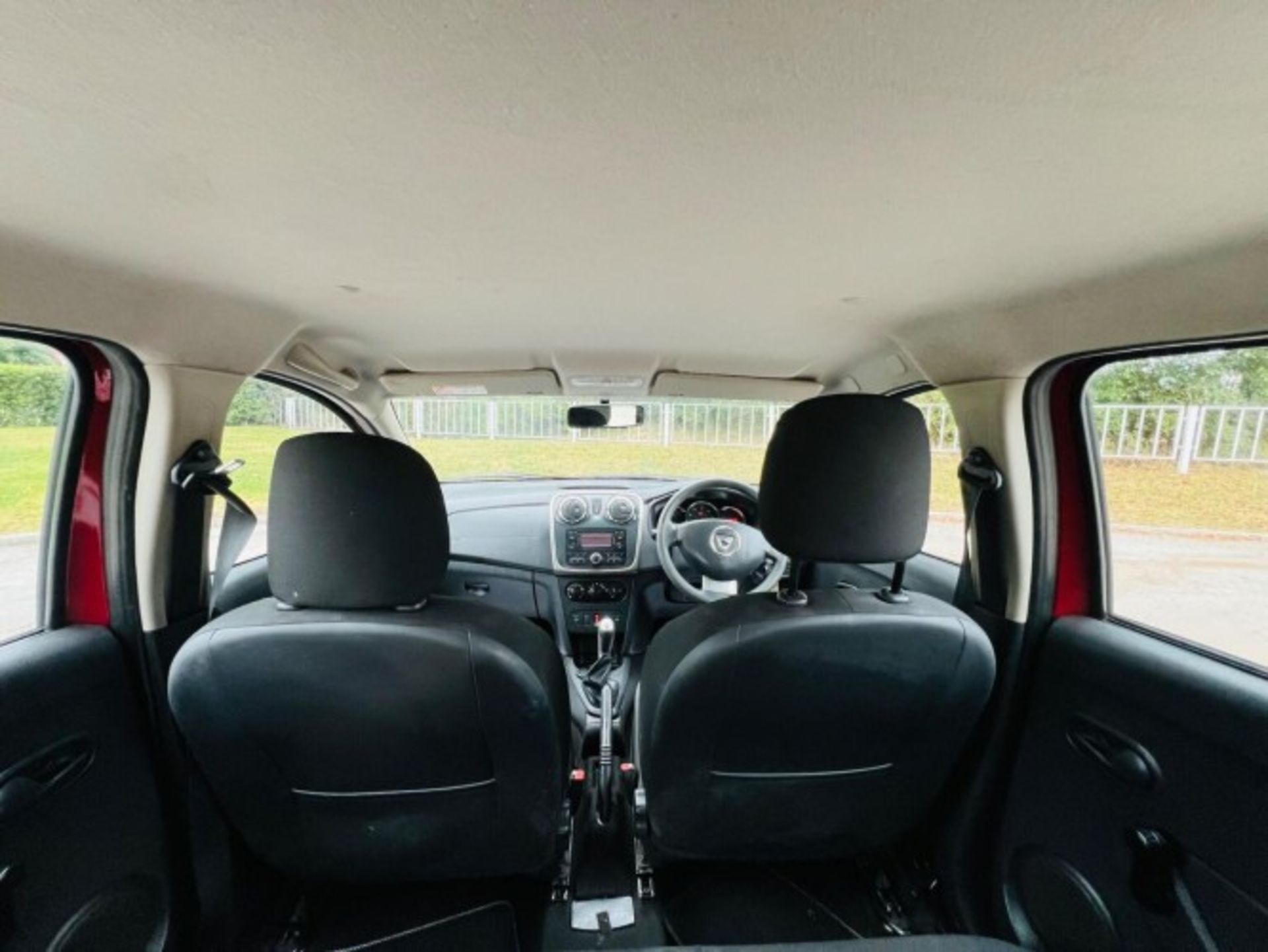 2014 DACIA SANDERO STEPWAY 1.5 DCI AMBIANCE 5DR>>--NO VAT ON HAMMER--<< - Image 22 of 36