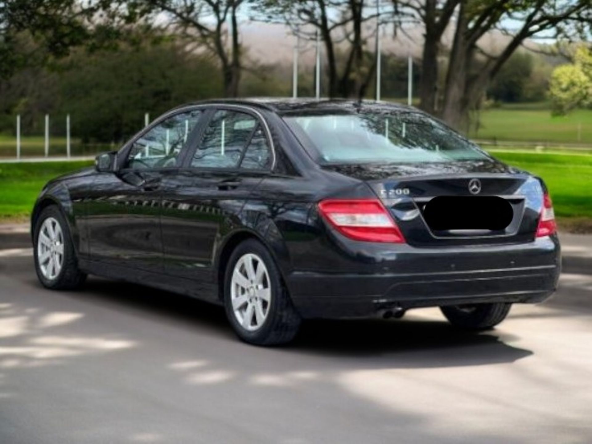 2009 MERCEDES-BENZ C200 CDI SE AUTOMATIC 4DR >>--NO VAT ON HAMMER--<< - Image 3 of 25