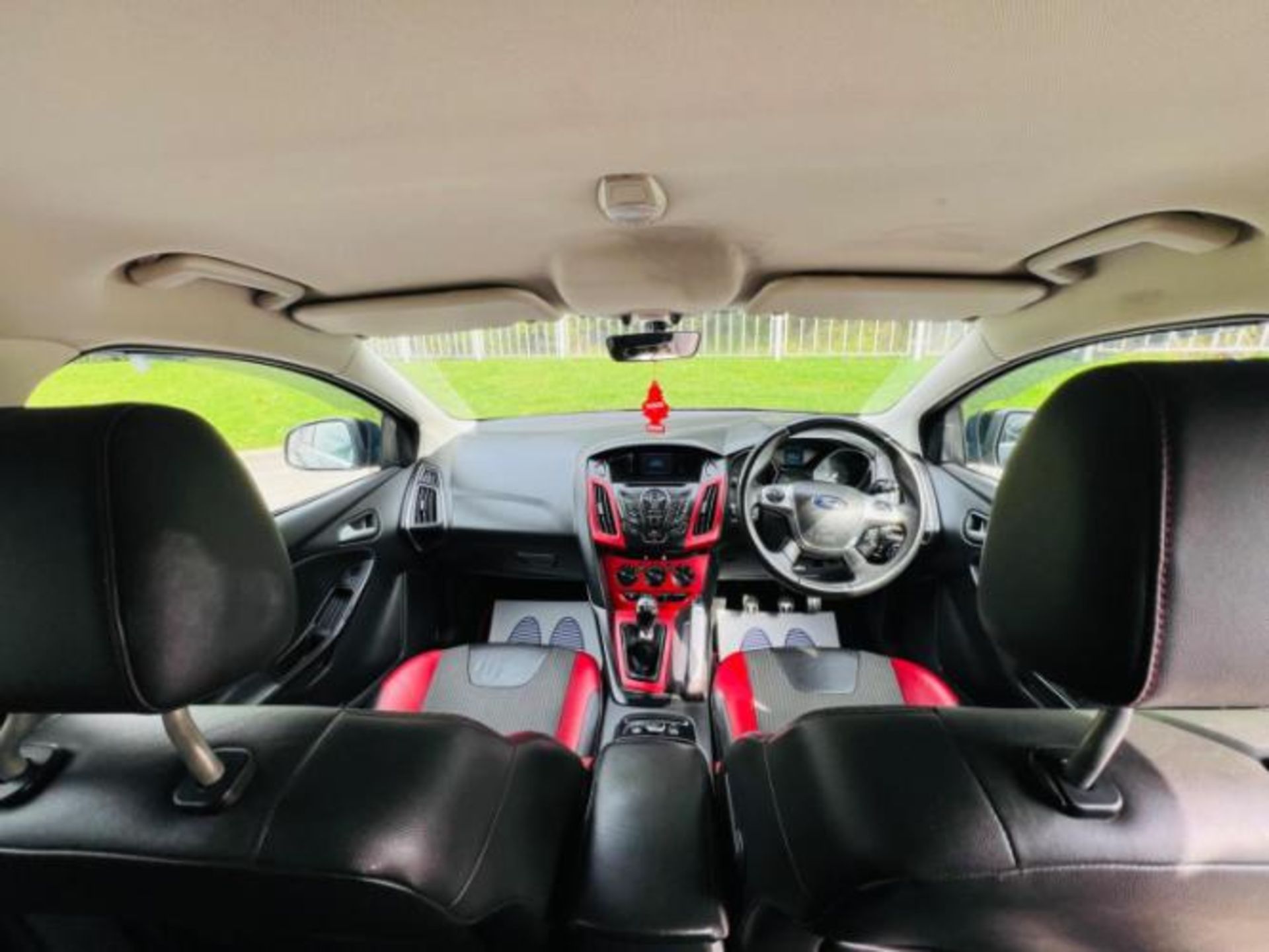 2012 FORD FOCUS 1.6T ECOBOOST ZETEC S (S/S) 5DR HATCHBACK>>--NO VAT ON HAMMER--<< - Image 30 of 40