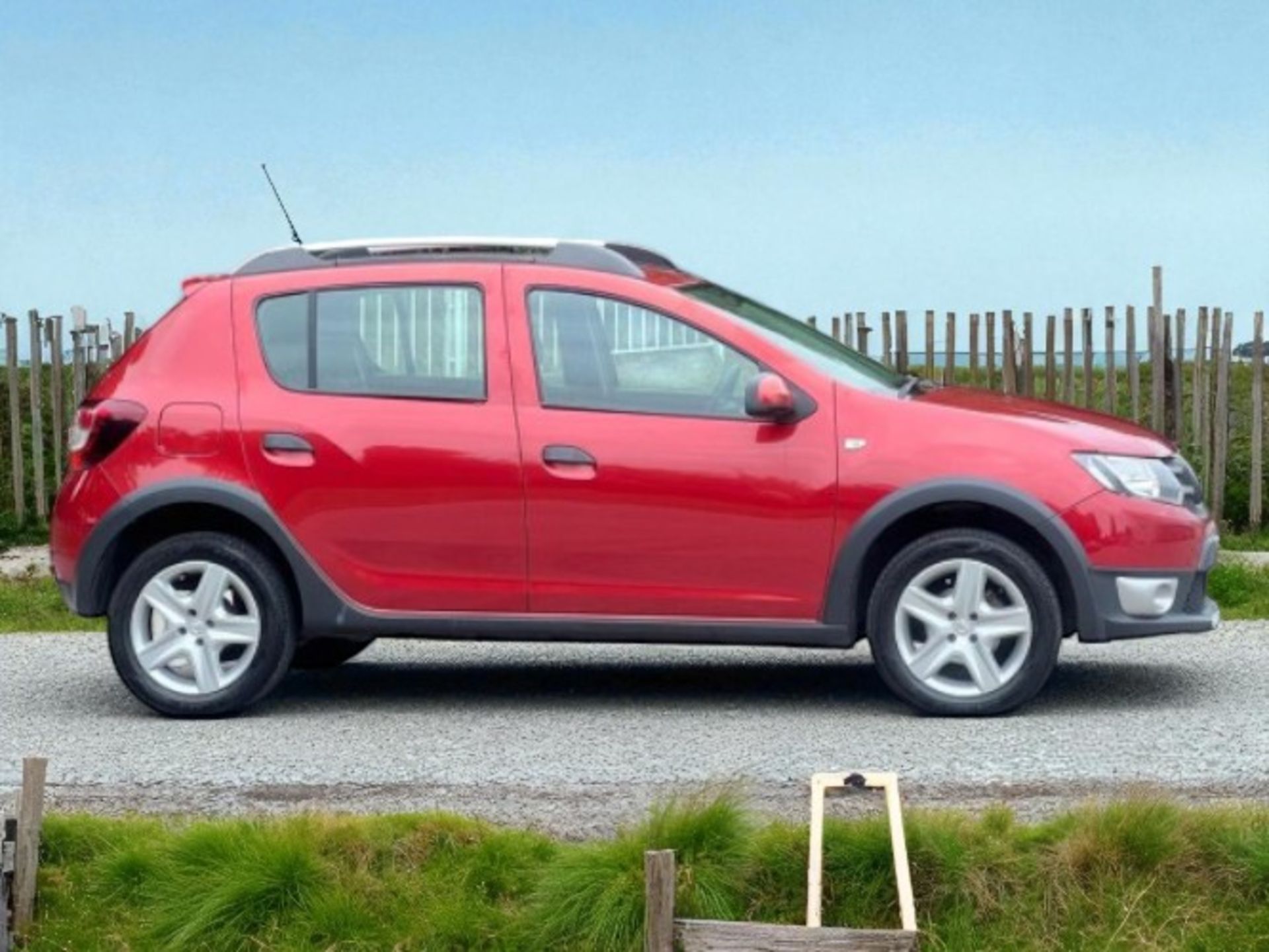 2014 DACIA SANDERO STEPWAY 1.5 DCI AMBIANCE 5DR>>--NO VAT ON HAMMER--<< - Image 10 of 36