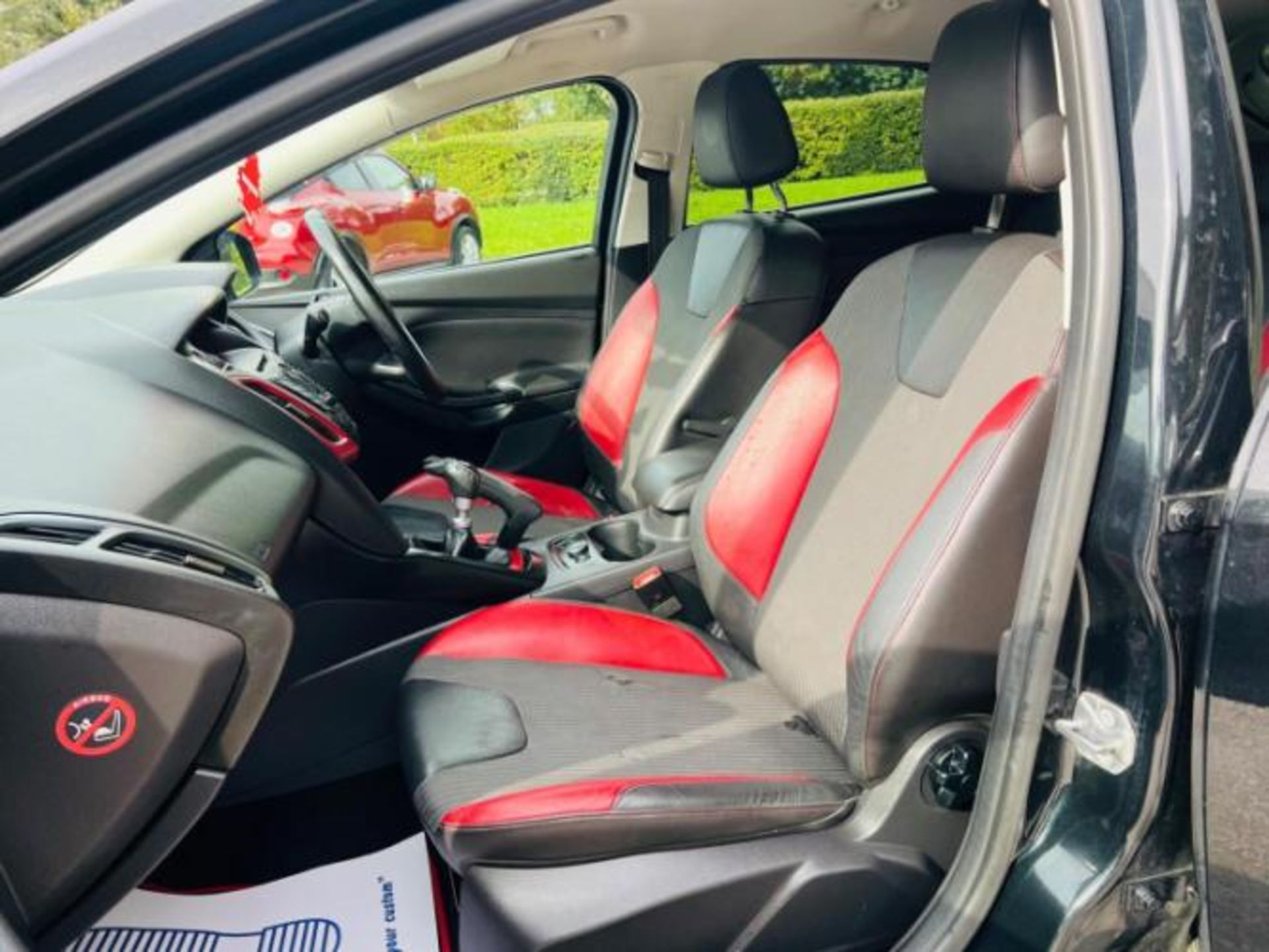 2012 FORD FOCUS 1.6T ECOBOOST ZETEC S (S/S) 5DR HATCHBACK>>--NO VAT ON HAMMER--<< - Image 35 of 40