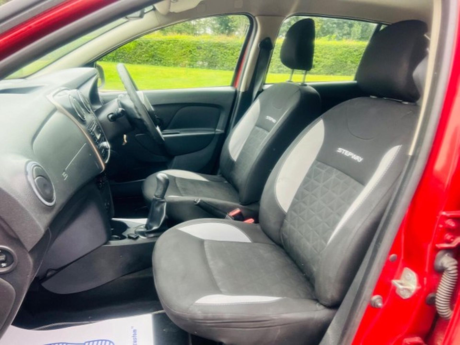 2014 DACIA SANDERO STEPWAY 1.5 DCI AMBIANCE 5DR>>--NO VAT ON HAMMER--<< - Image 26 of 36