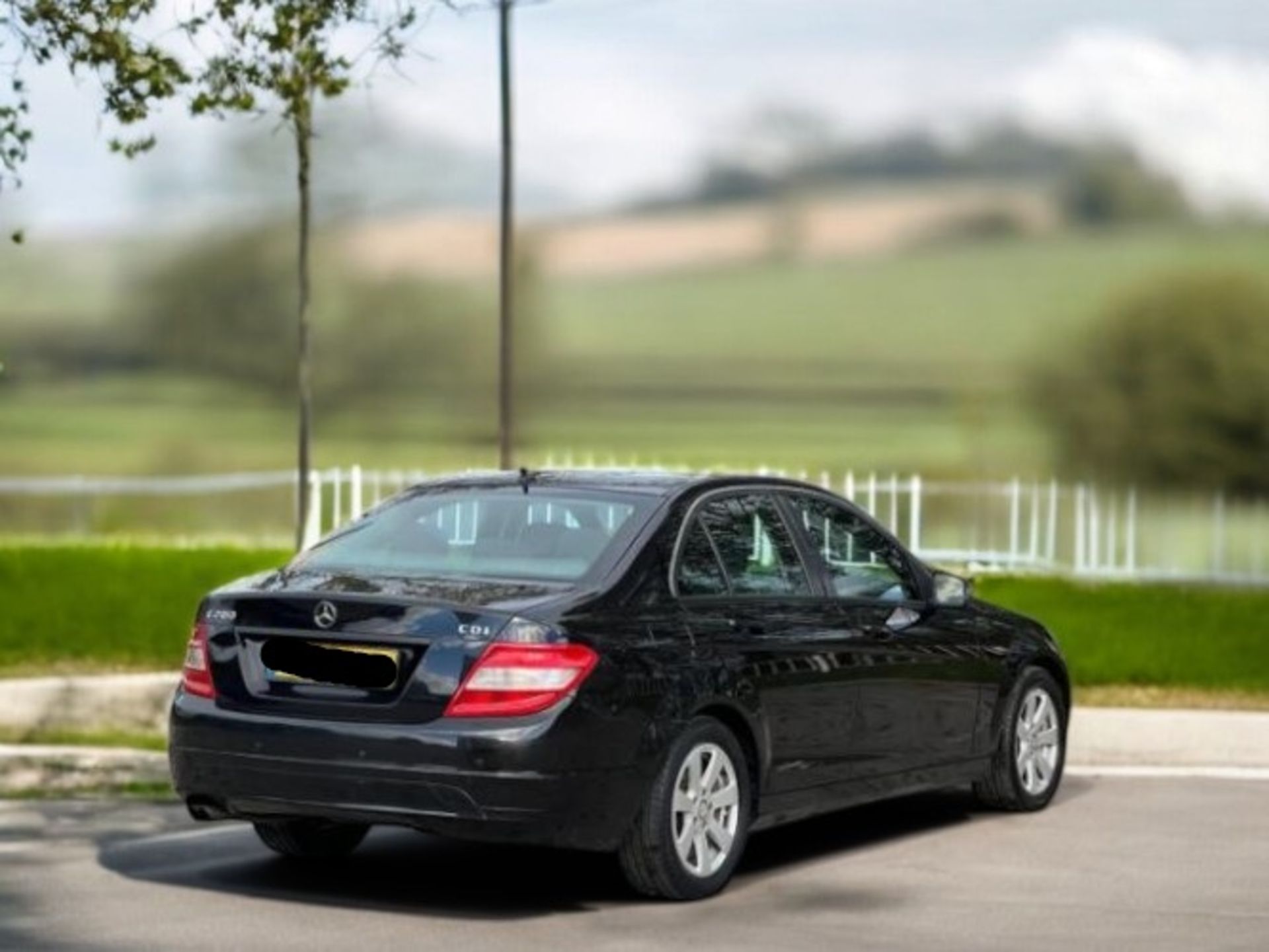2009 MERCEDES-BENZ C200 CDI SE AUTOMATIC 4DR >>--NO VAT ON HAMMER--<< - Image 6 of 25