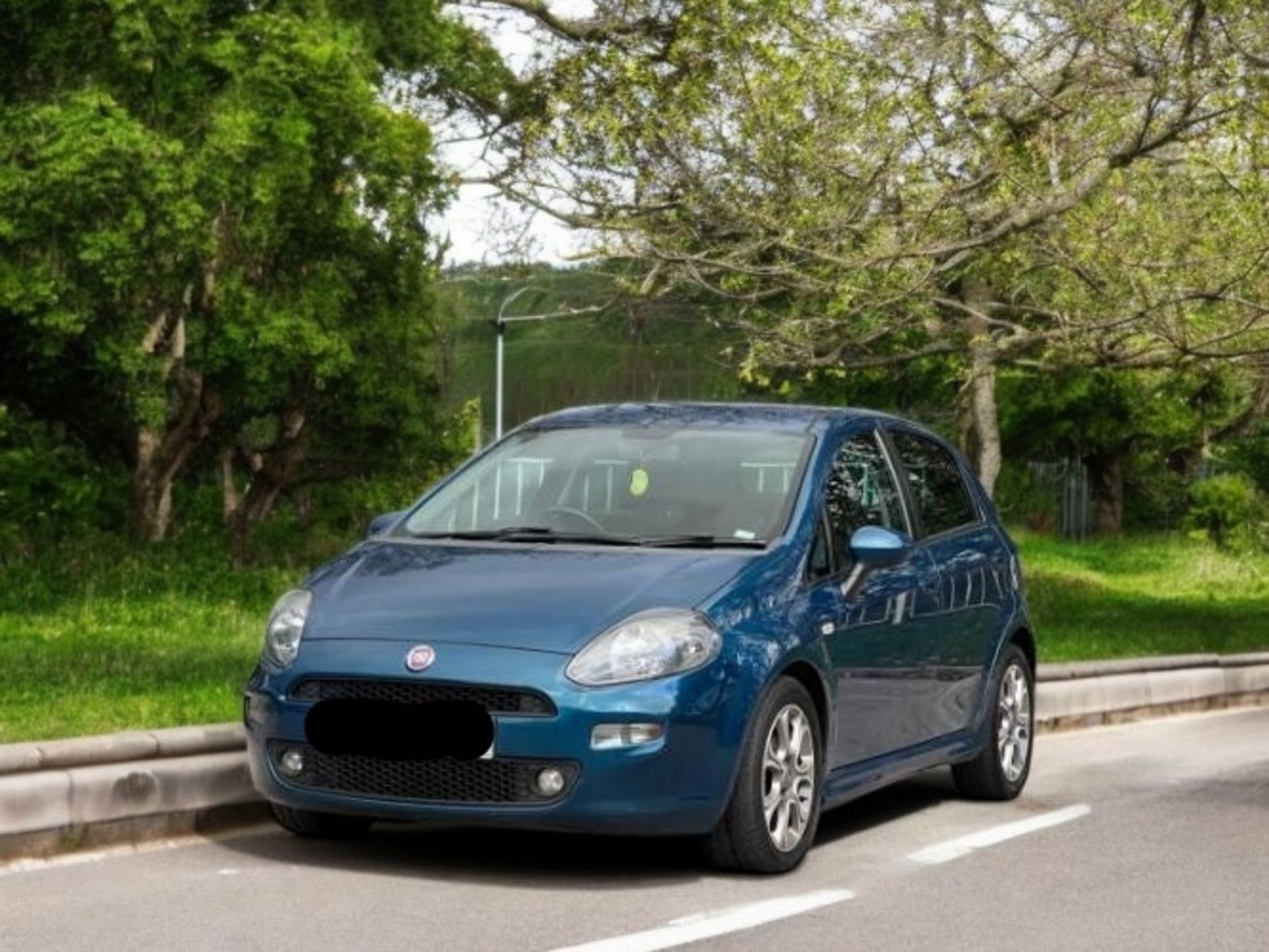 FIAT PUNTO 1.2 GBT 5DR >>--NO VAT ON HAMMER--<< - Image 2 of 32
