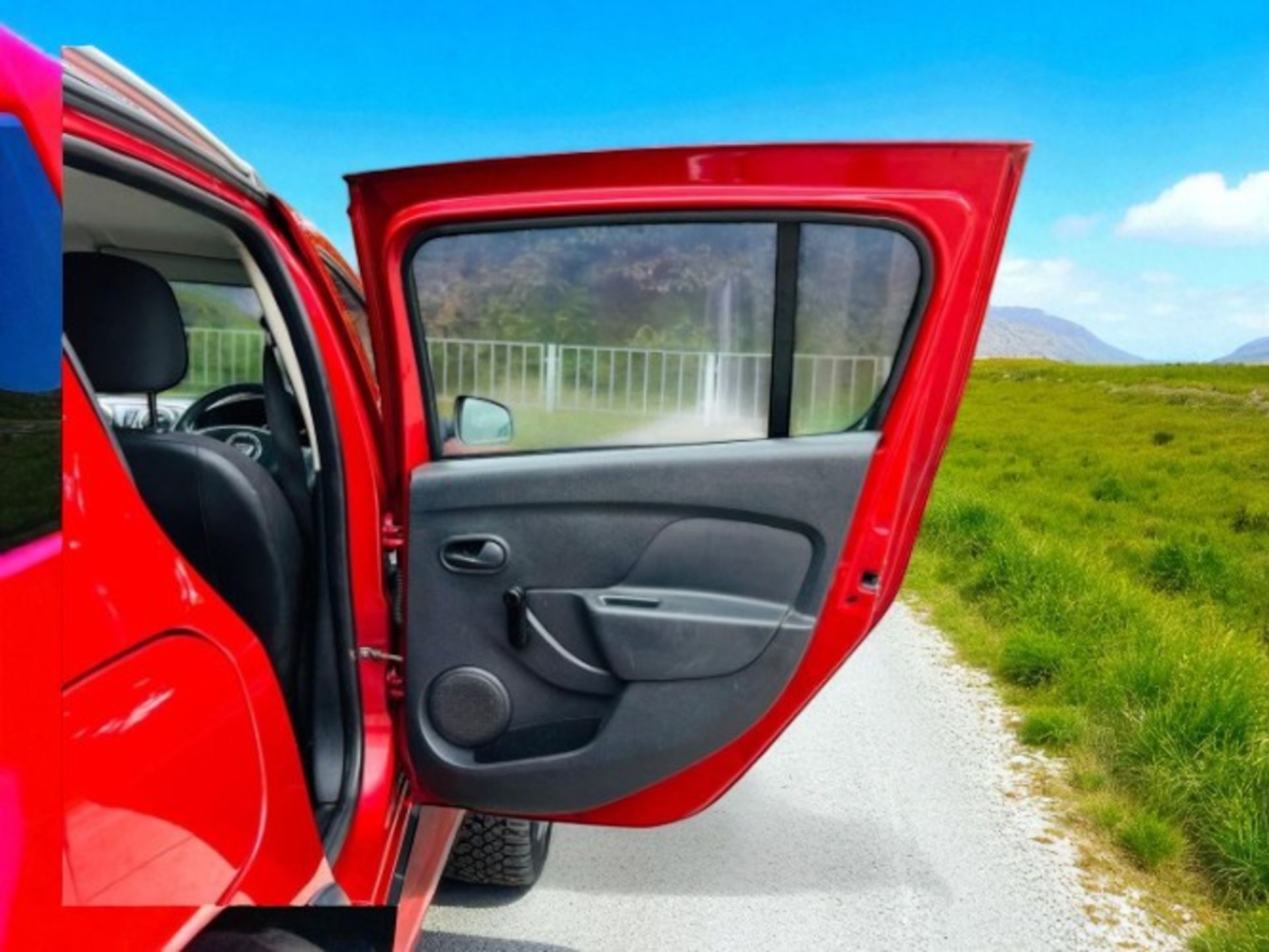 2014 DACIA SANDERO STEPWAY 1.5 DCI AMBIANCE 5DR>>--NO VAT ON HAMMER--<< - Image 12 of 36