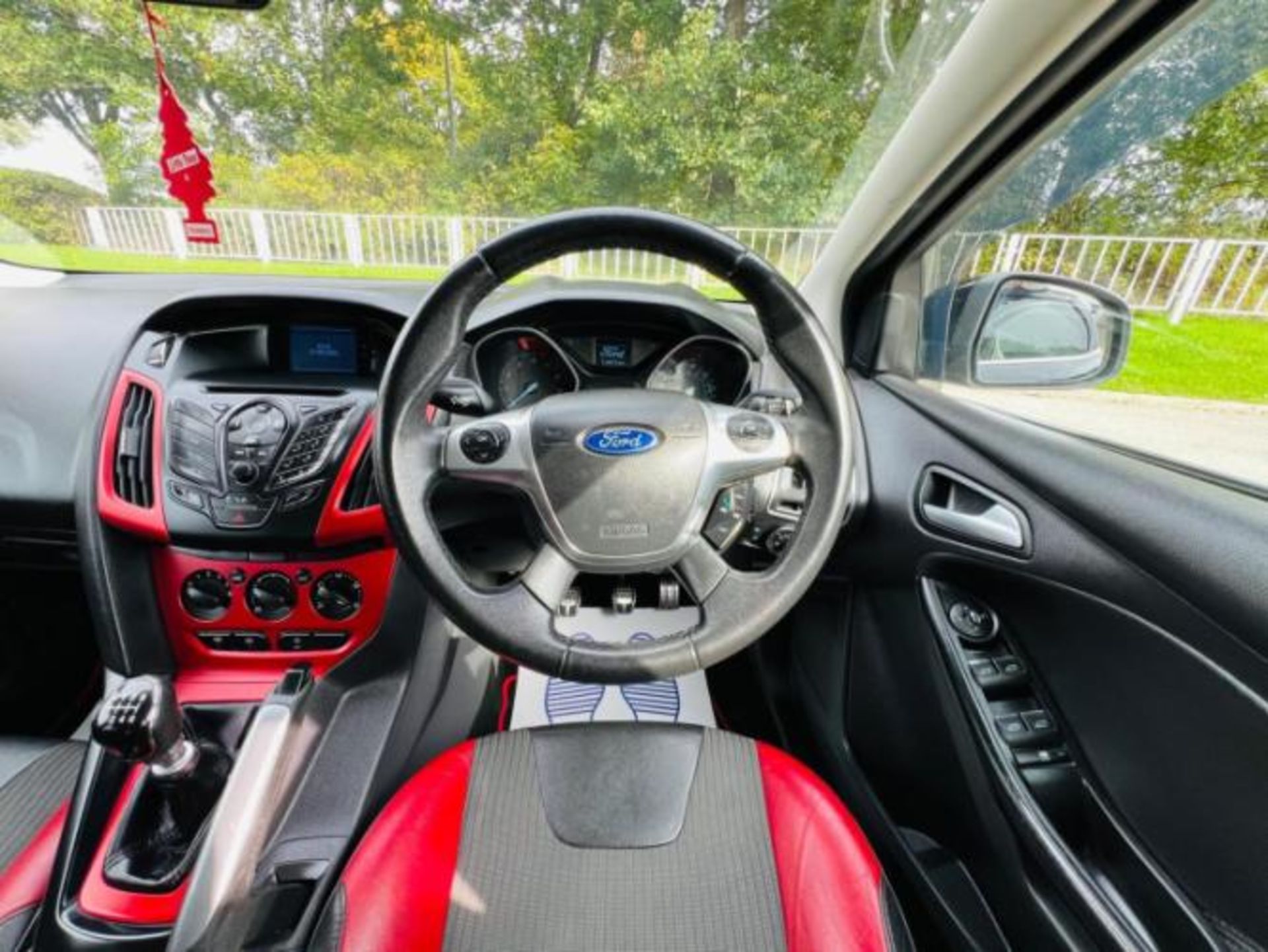 2012 FORD FOCUS 1.6T ECOBOOST ZETEC S (S/S) 5DR HATCHBACK>>--NO VAT ON HAMMER--<< - Image 25 of 40