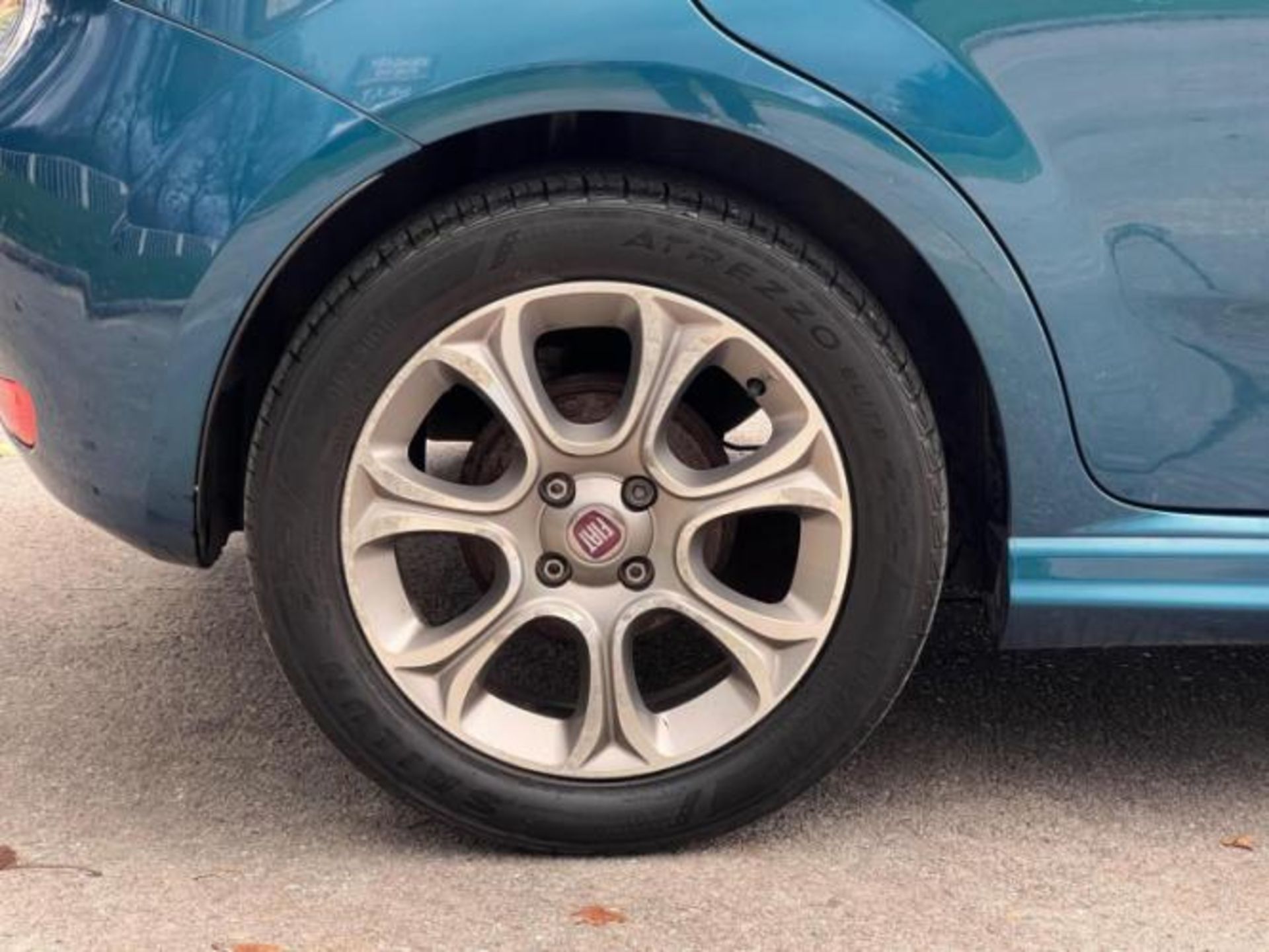 FIAT PUNTO 1.2 GBT 5DR >>--NO VAT ON HAMMER--<< - Image 21 of 32