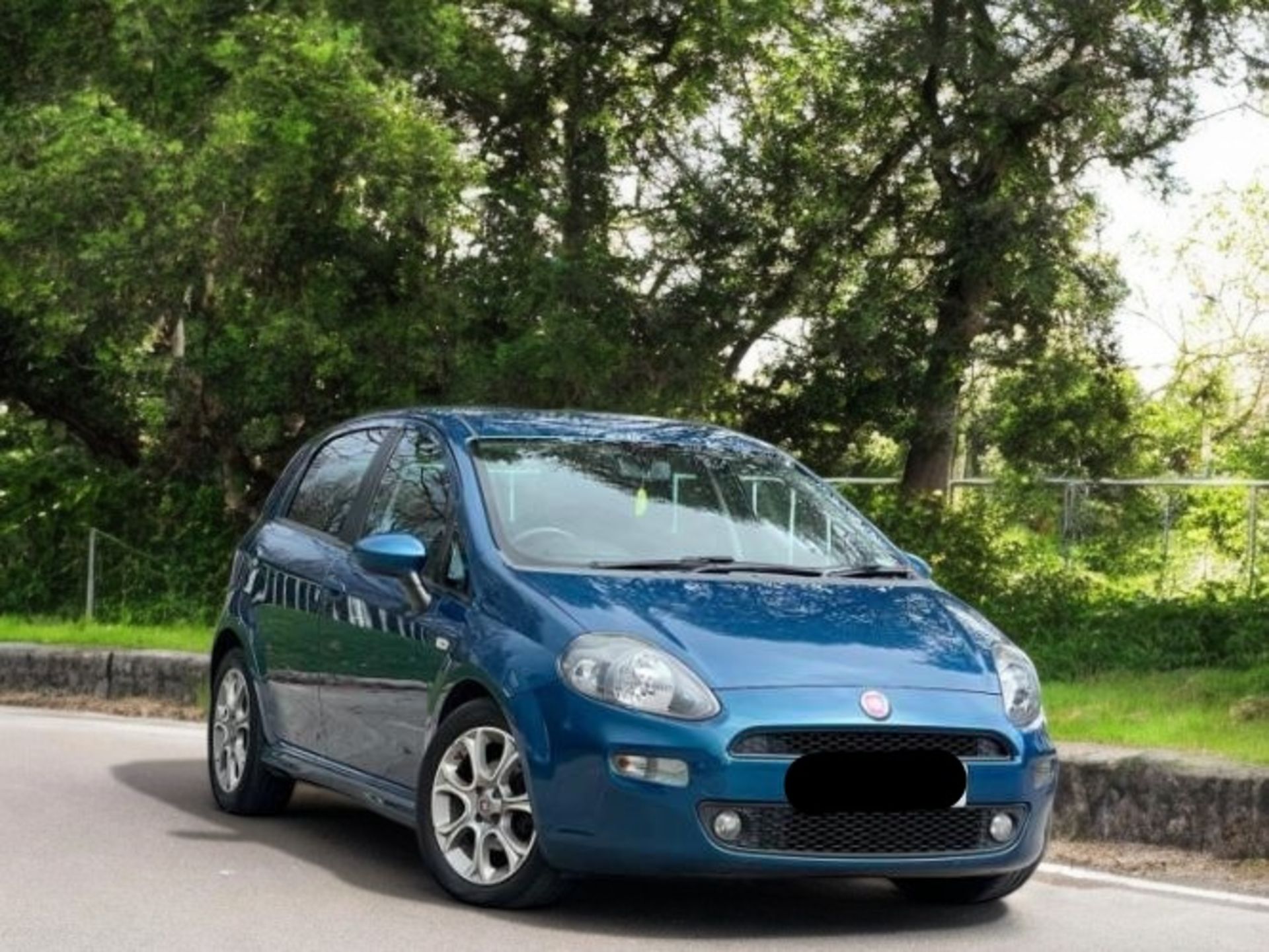 FIAT PUNTO 1.2 GBT 5DR >>--NO VAT ON HAMMER--<< - Image 10 of 32