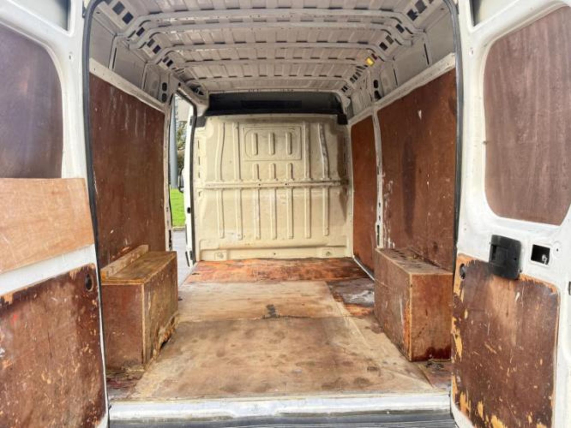 **(ONLY 101K MILEAGE)** 2017 CITROEN RELAY 35 L3H2 EPRISE BLUEHDI 1997CC >>--NO VAT ON HAMMER--<< - Image 9 of 24
