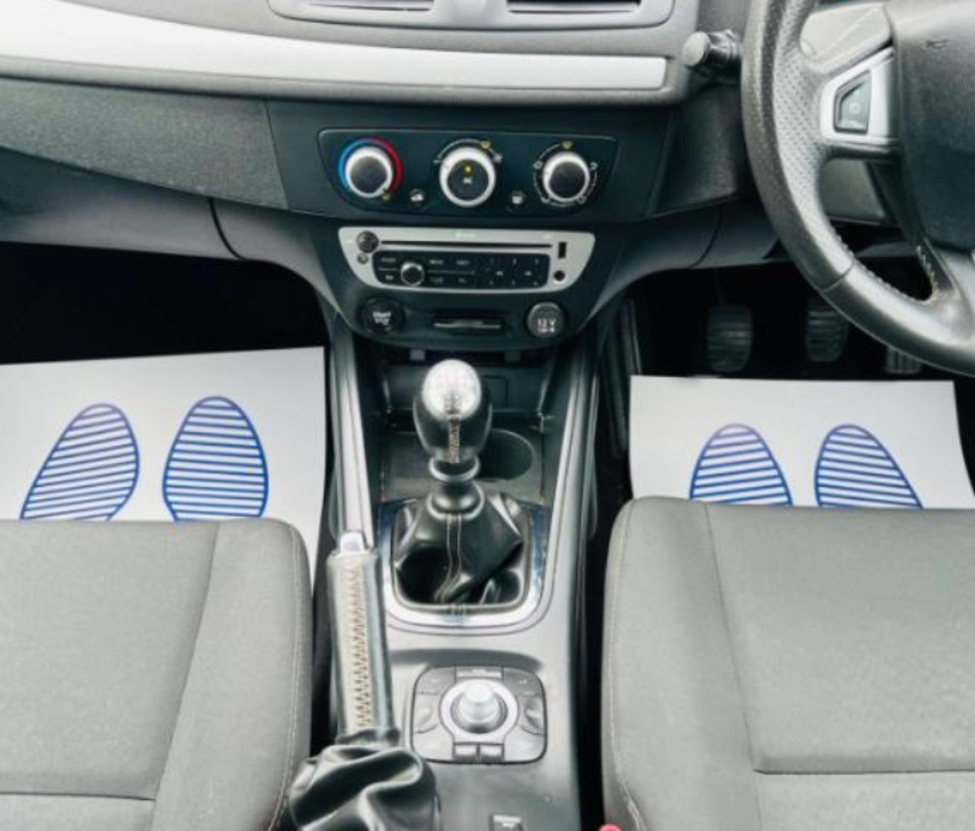 **(ONLY 72K MILEAGE)** 2012 RENAULT MEGANE DYNAMIQUE TOMTOM VVT 1.6 PETROL >>--NO VAT ON HAMMER--<< - Image 23 of 27