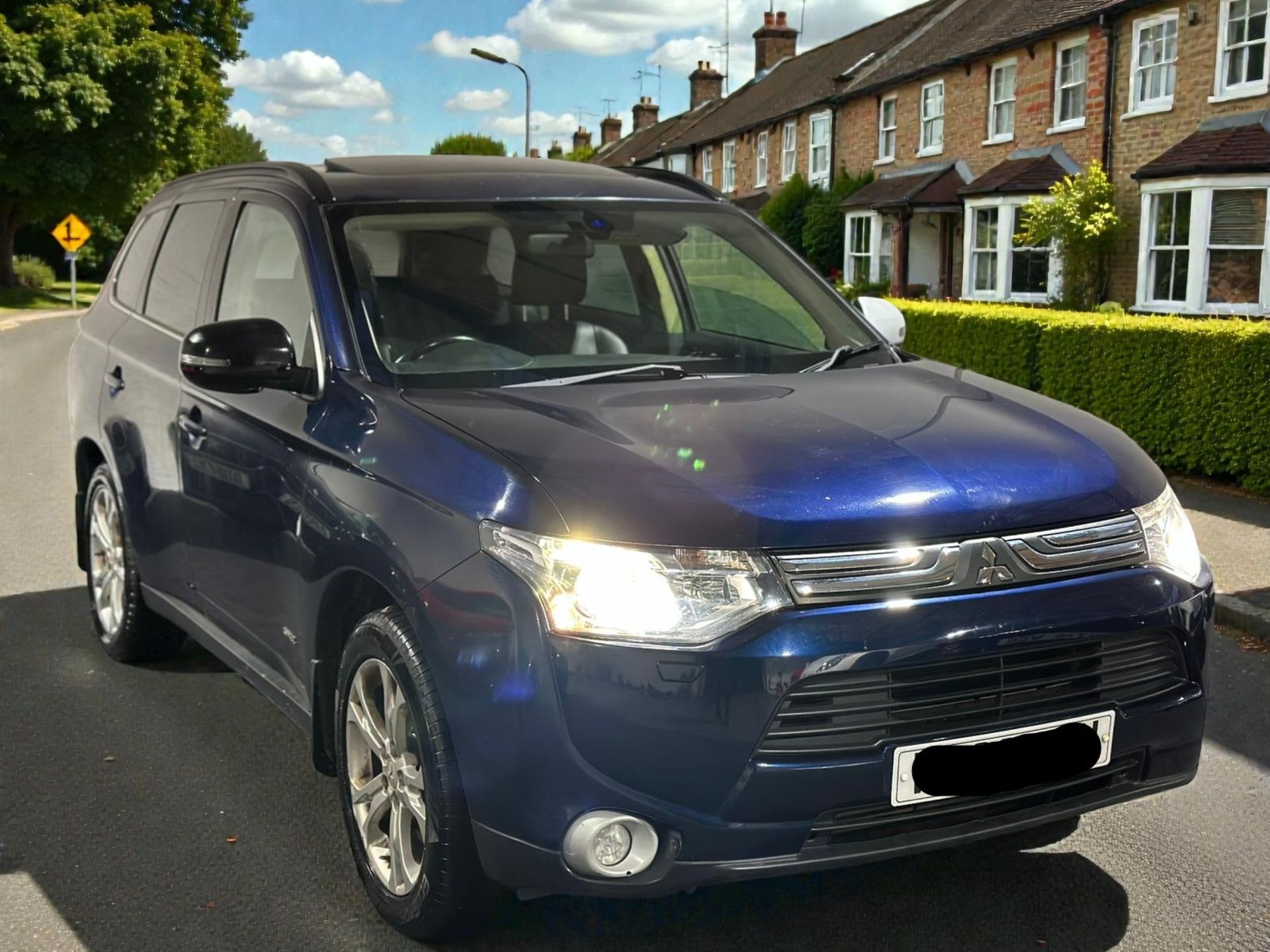 **(ONLY 118K MILEAGE)** 2013 MITSUBISHI OUTLANDER GX4 DI-D >>--NO VAT ON HAMMER--<< - Image 8 of 38