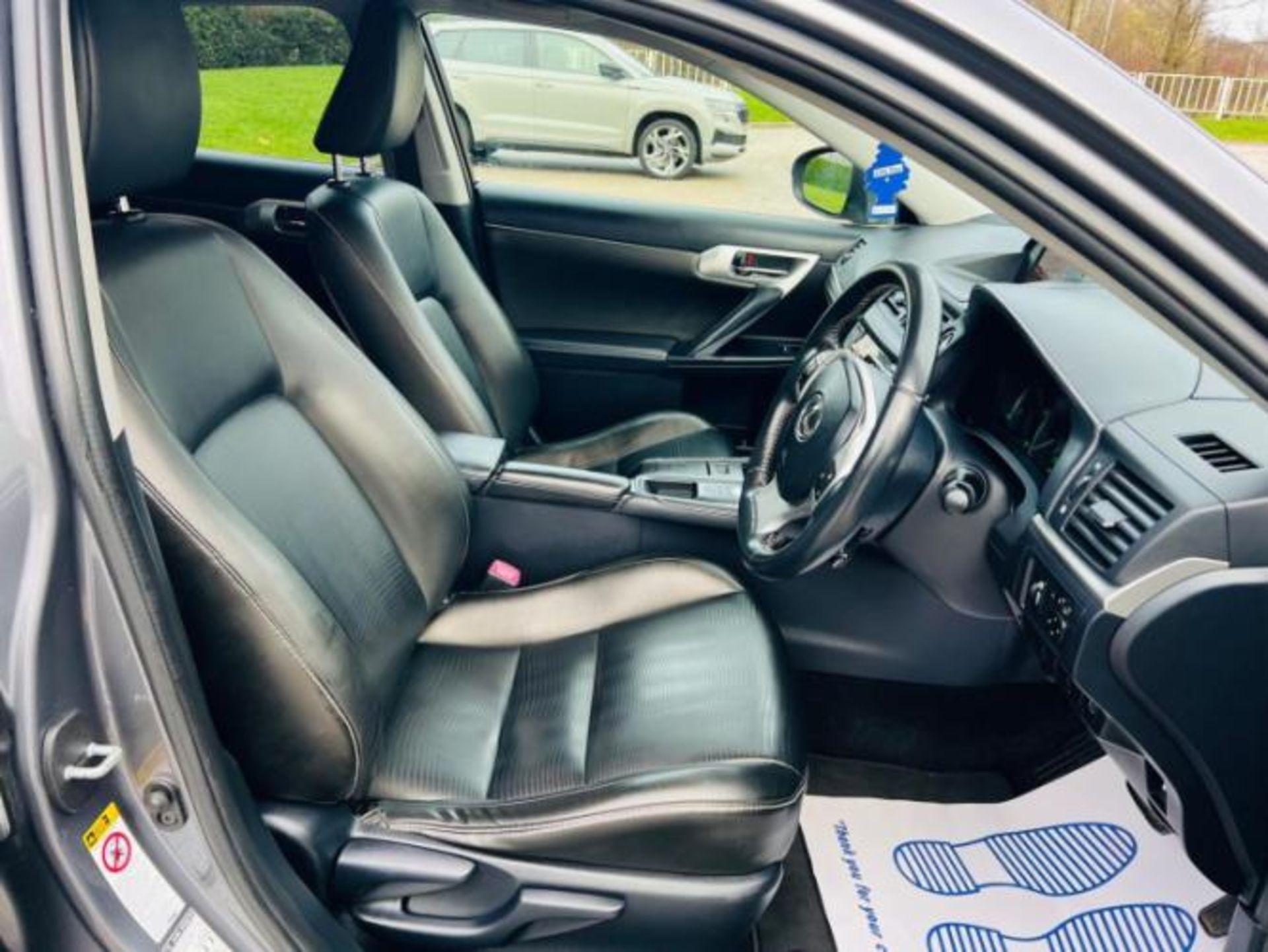 **(ONLY 124K MILEAGE)** 2013 LEXUS CT 200H ADVANCE CVT 1.8 HYBRID HATCHBACK >--NO VAT ON HAMMER--<< - Image 18 of 31