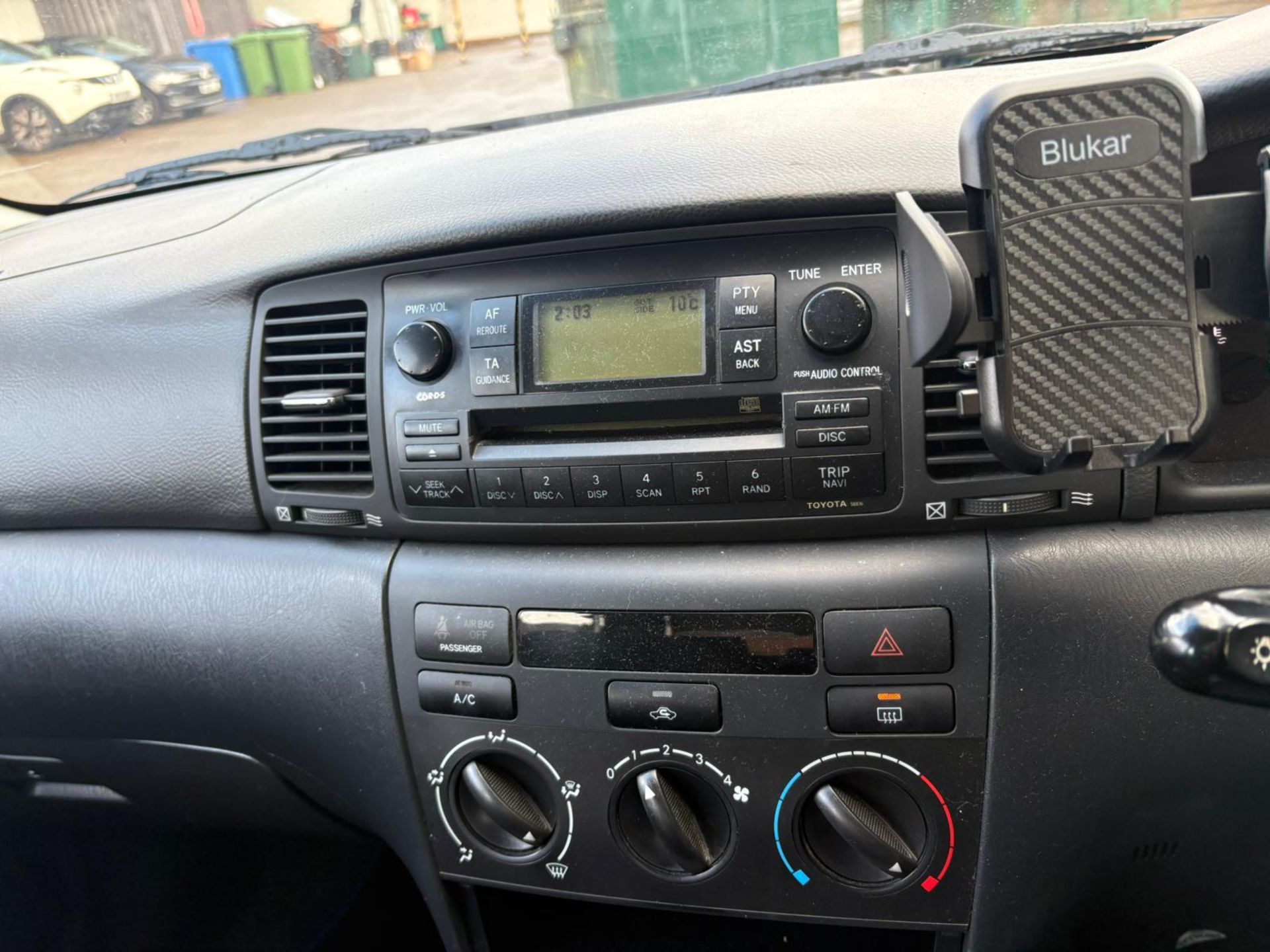 **(ONLY 100K MILEAGE)** 2005 TOYOTA COROLLA COLOUR COL-N VVTI 1.6L PETROL >--NO VAT ON HAMMER--<< - Image 10 of 13