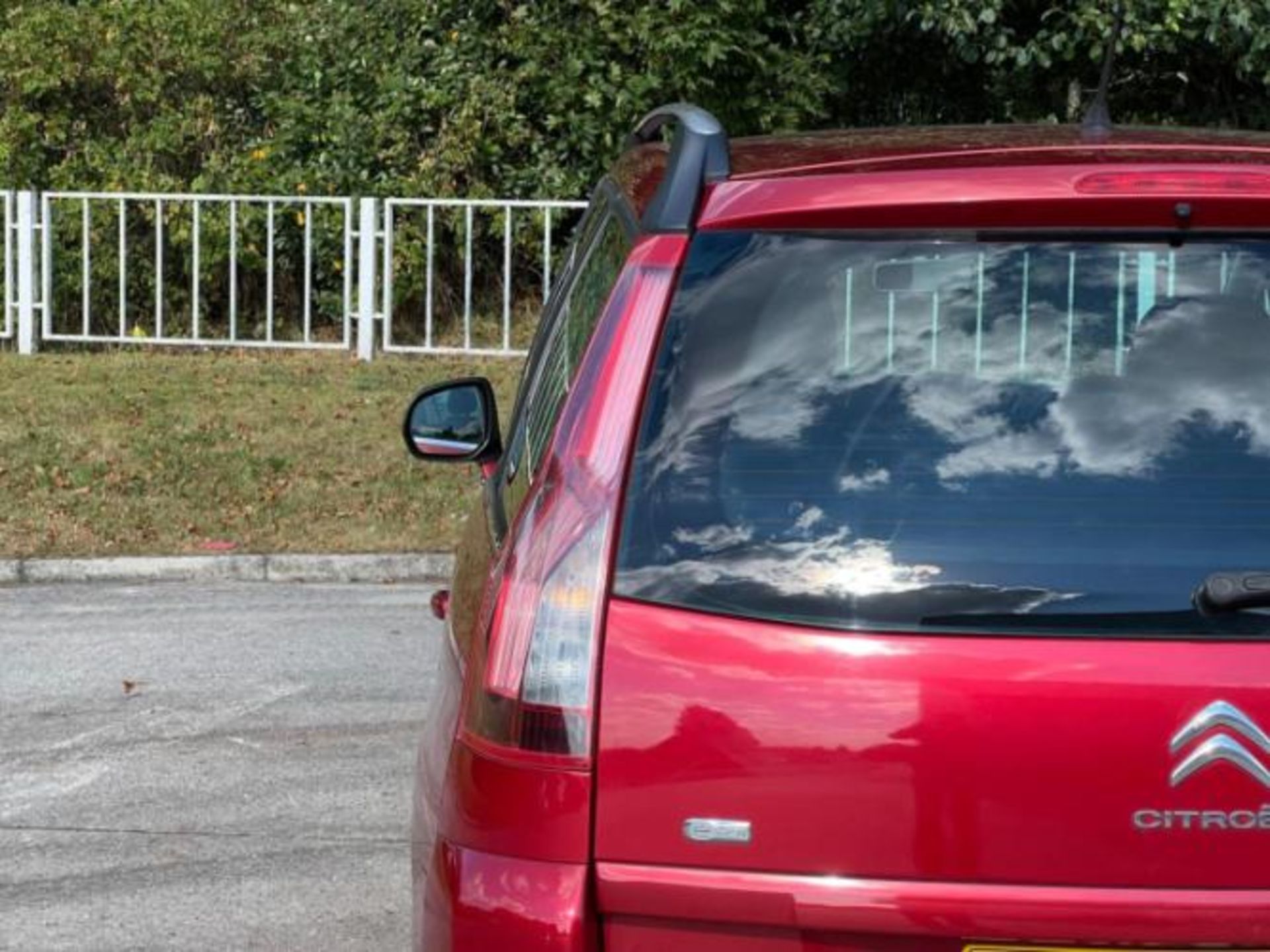 **(ONLY K MILEAGE)** 2012 CITROEN C4 G PICASSO VTR+ E-HDI A 1.6 SEMI AUTO >>--NO VAT ON HAMMER--<< - Image 24 of 29