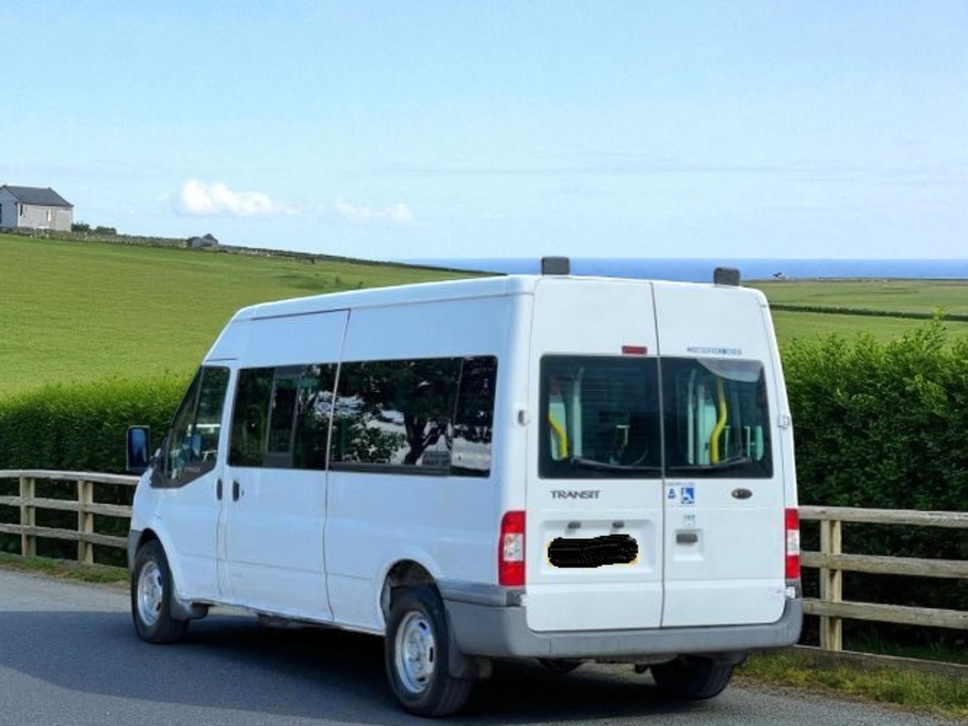 2011 FORD TRANSIT 2.4 TDCI 350 DURATORQ RWD L3 H2 MINIBUS >>--NO VAT ON HAMMER--<< - Image 8 of 46