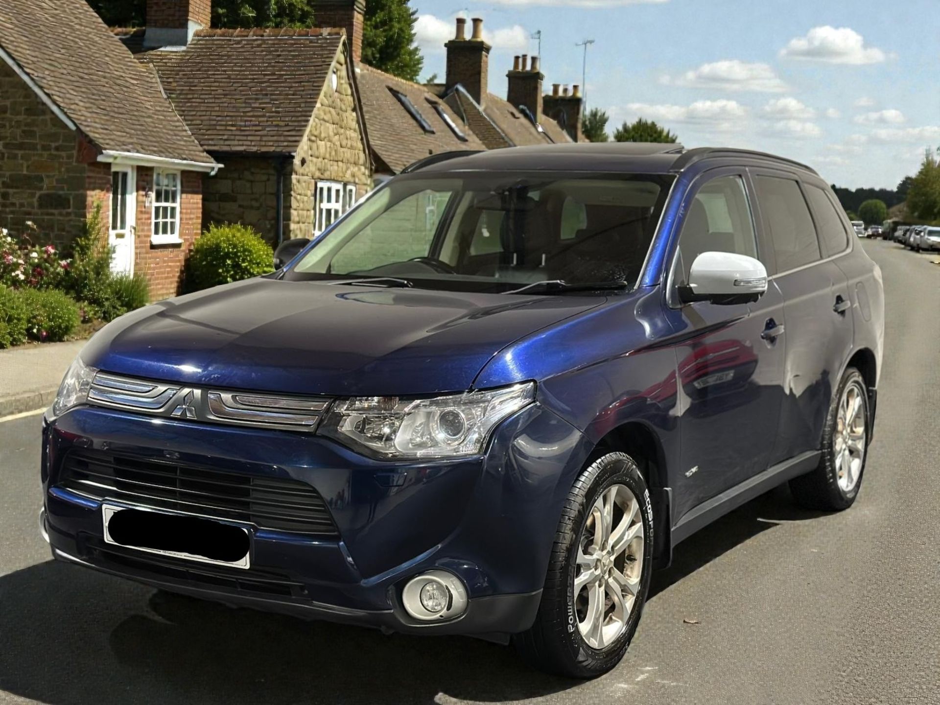 **(ONLY 118K MILEAGE)** 2013 MITSUBISHI OUTLANDER GX4 DI-D >>--NO VAT ON HAMMER--<< - Image 3 of 38