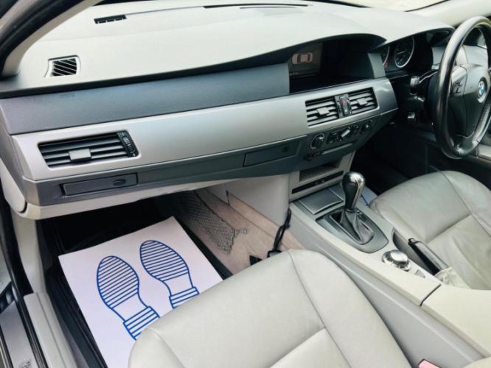 **(ONLY 109K MILEAGE)** 2004 BMW 5 SERIES 2.5 525D SE AUTO 4DR >>--NO VAT ON HAMMER--<< - Image 29 of 30