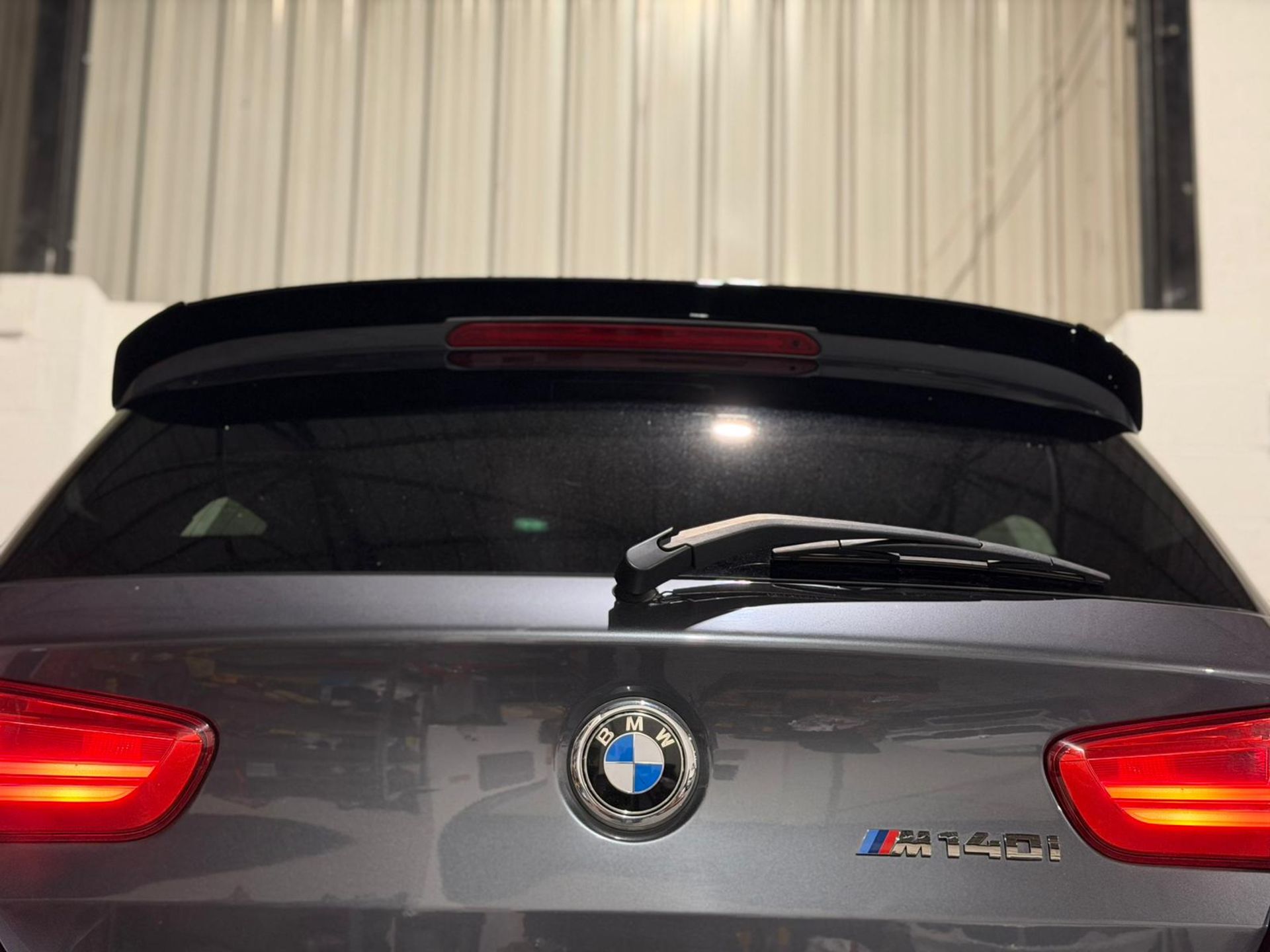 2017 BMW M140I AUTO – GREY >>--NO VAT ON HAMMER--<< - Image 24 of 57