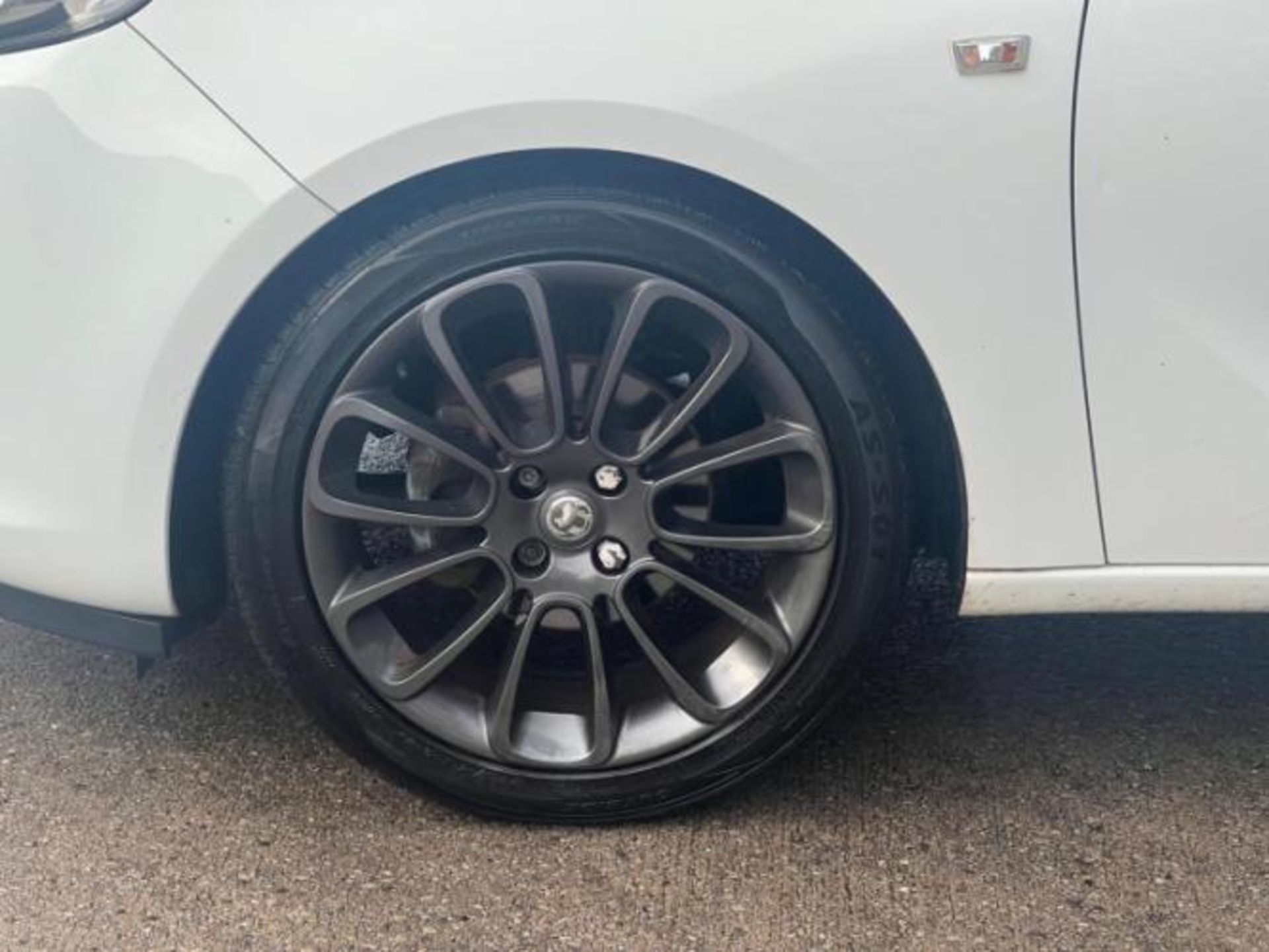 VAUXHALL ADAM 1.2 16V GLAM 3DR – 2013 – PETROL MANUAL >>--NO VAT ON HAMMER--<< - Image 20 of 30