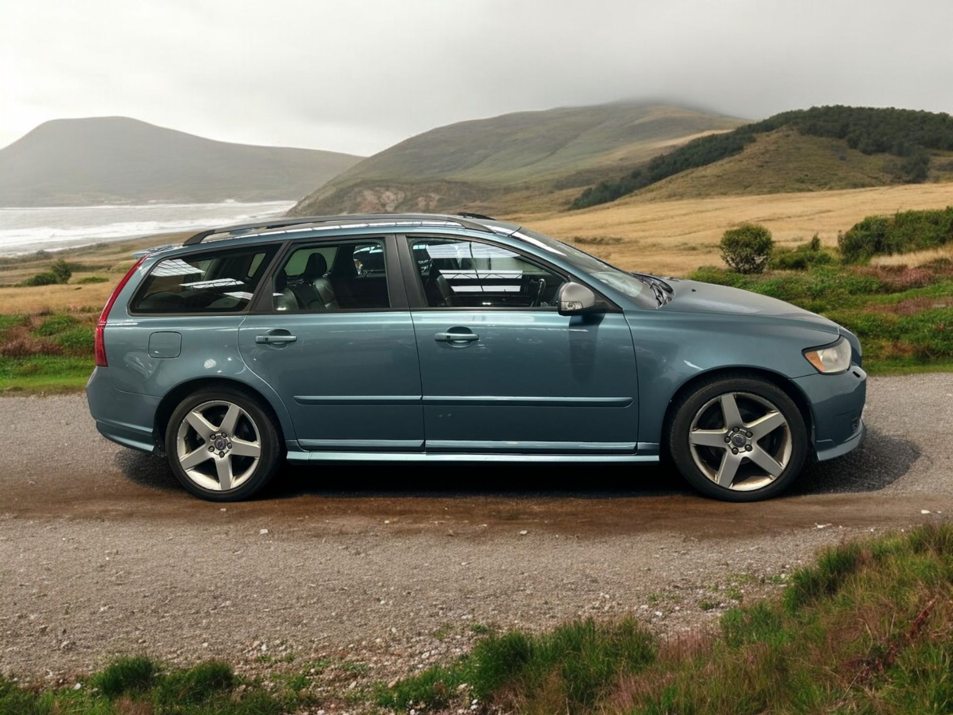 2009 VOLVO V50 R-DESIGN D DRIVE >>--NO VAT ON HAMMER--<< - Image 9 of 23