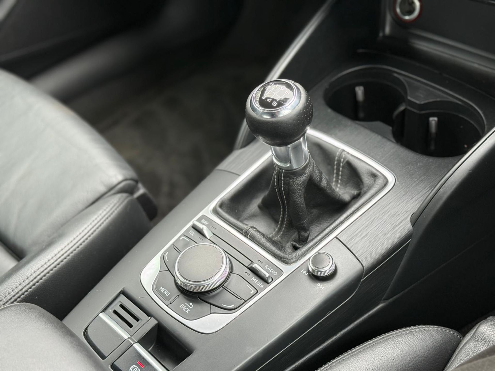 **(ONLY 55K MILEAGE)** 2016 AUDI A3 SPORT NAV TDI 1.6 DIESEL MANUAL HATCHBACK >-NO VAT ON HAMMER-< - Image 21 of 27