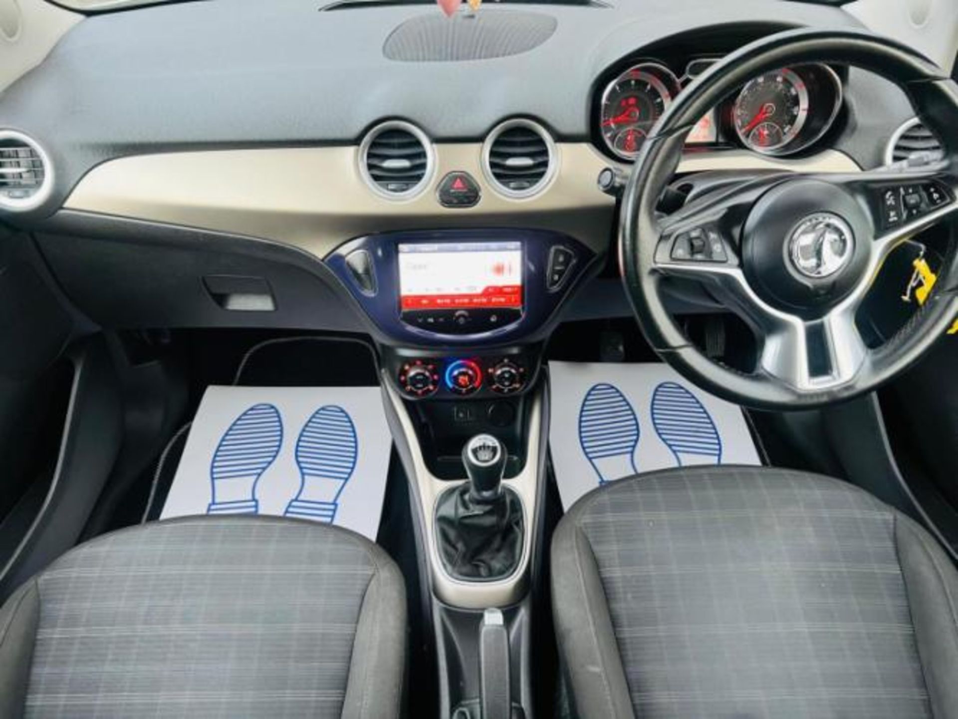 VAUXHALL ADAM 1.2 16V GLAM 3DR – 2013 – PETROL MANUAL >>--NO VAT ON HAMMER--<< - Image 21 of 30
