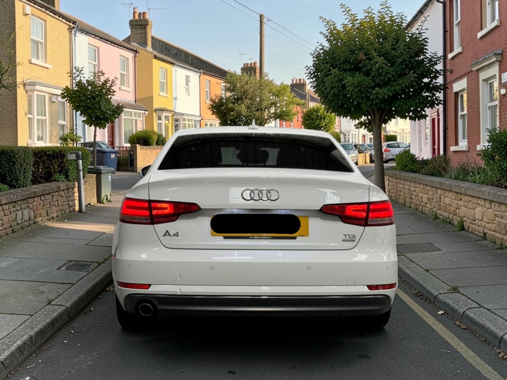 **(ONLY 109K MILEAGE)** 2017 AUDI A4 SE ULTRA TDI 1968CC DIESEL MANUAL >>--NO VAT ON HAMMER--<< - Image 8 of 29