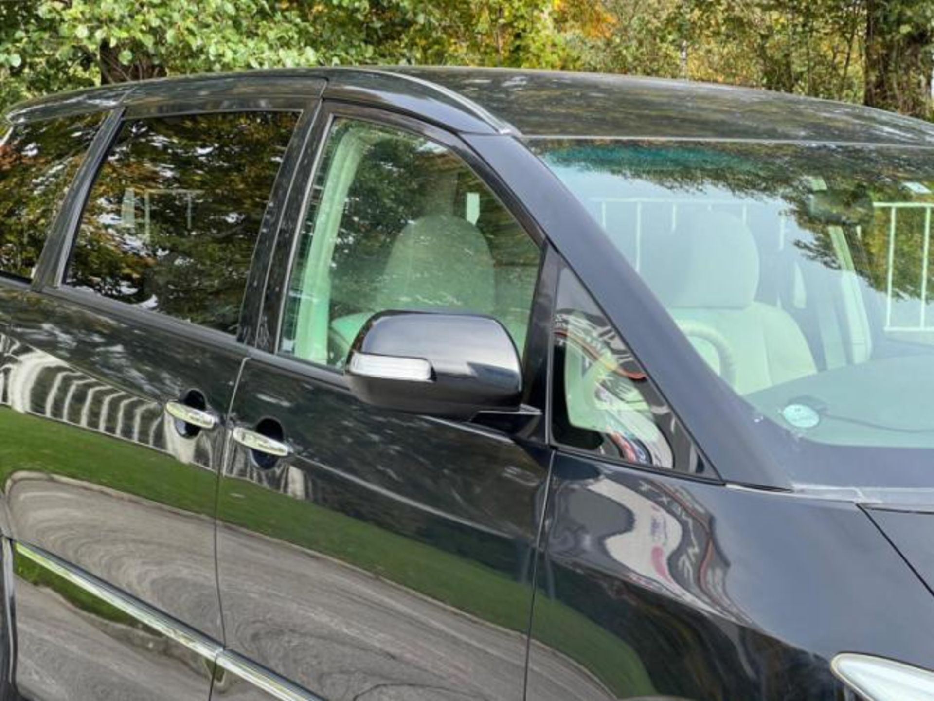 2009 TOYOTA ESTIMA 2.4 PETROL HYBRID AUTOMATIC 4WD 8-SEATER MPV >>--NO VAT ON HAMMER--<< - Image 22 of 44
