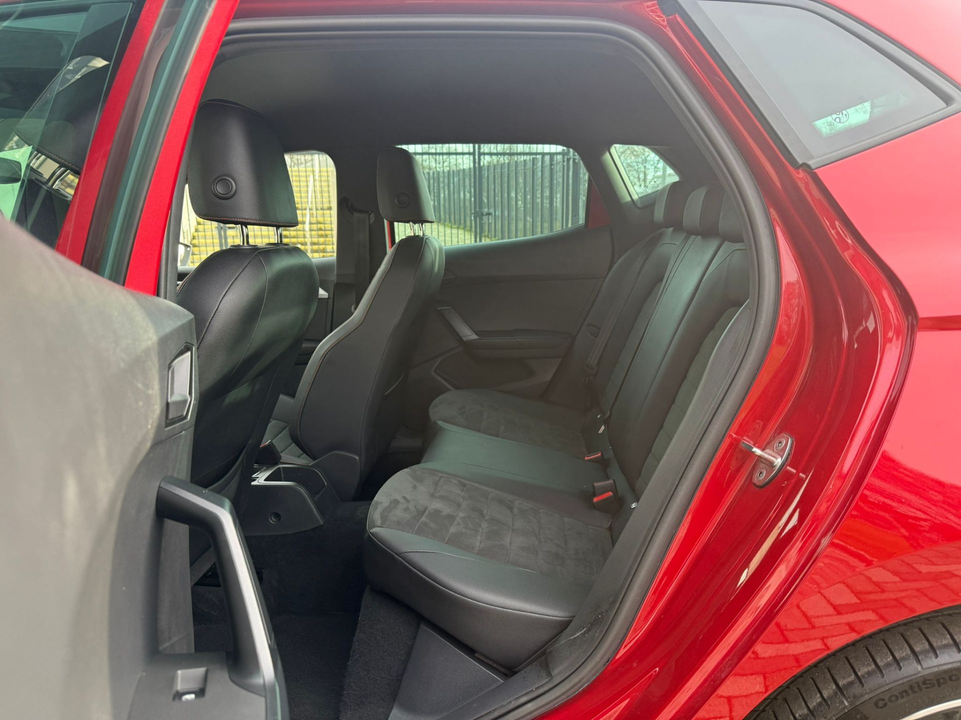 2024 SUZUKI SWIFT MOTION MHEV CVT RED 1197CC HATCHBACK >>--NO VAT ON HAMMER--<< - Image 11 of 15