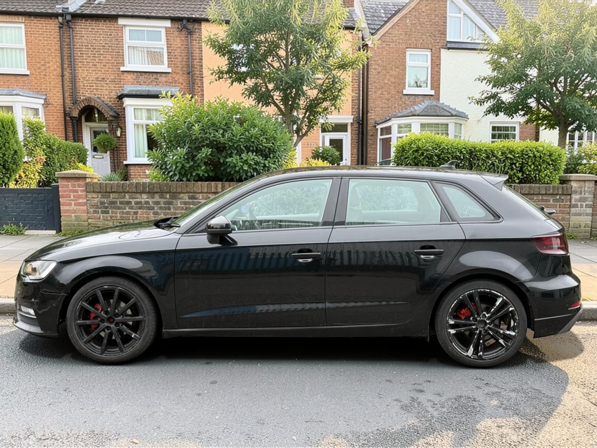 **(ONLY 55K MILEAGE)** 2016 AUDI A3 SPORT NAV TDI 1.6 DIESEL MANUAL HATCHBACK >-NO VAT ON HAMMER-< - Image 5 of 27