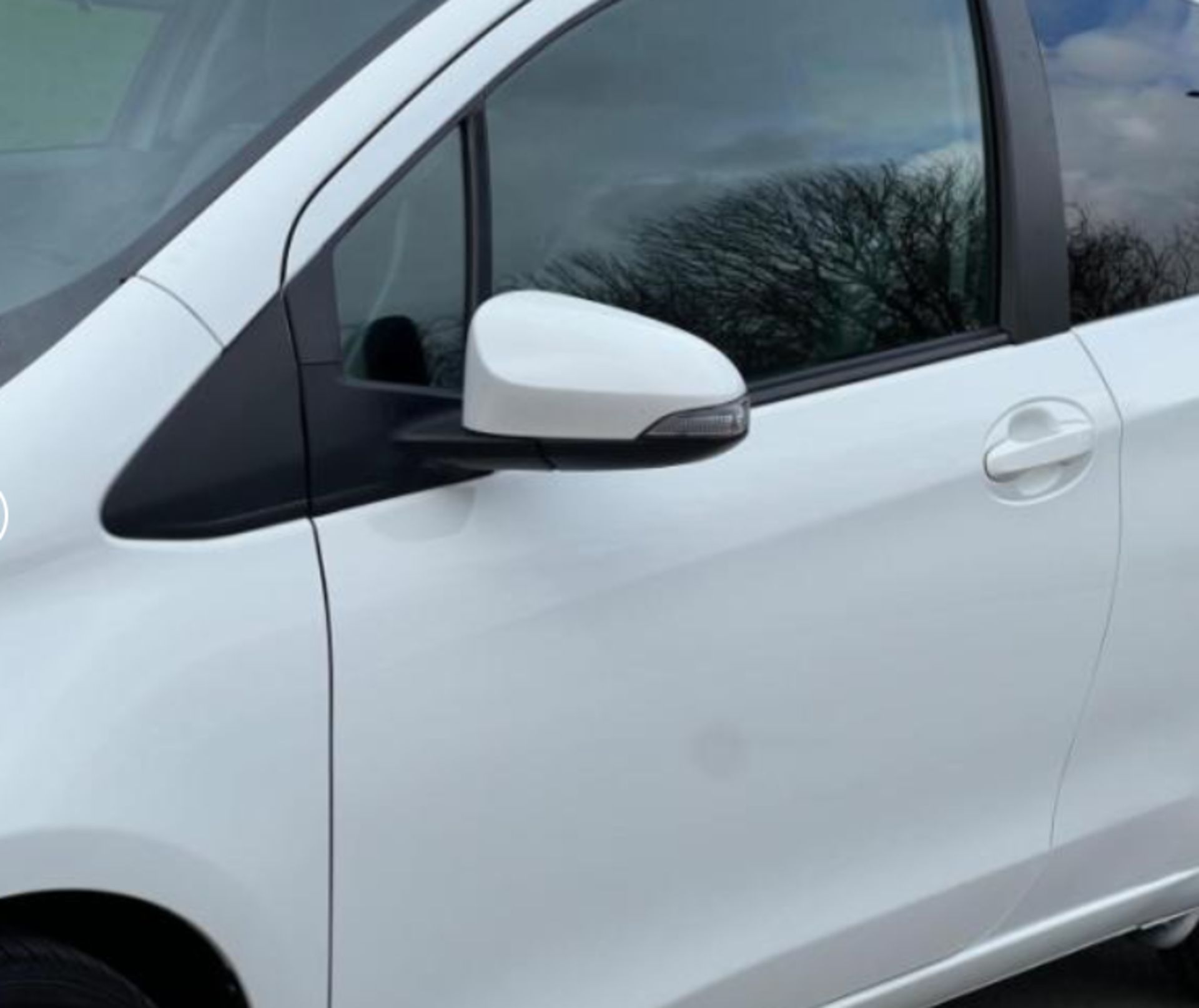 **(ONLY 63K MILEAGE)** 2012 TOYOTA YARIS 1.33 DUAL VVT-I TREND MANUAL >>--NO VAT ON HAMMER--<< - Image 12 of 30