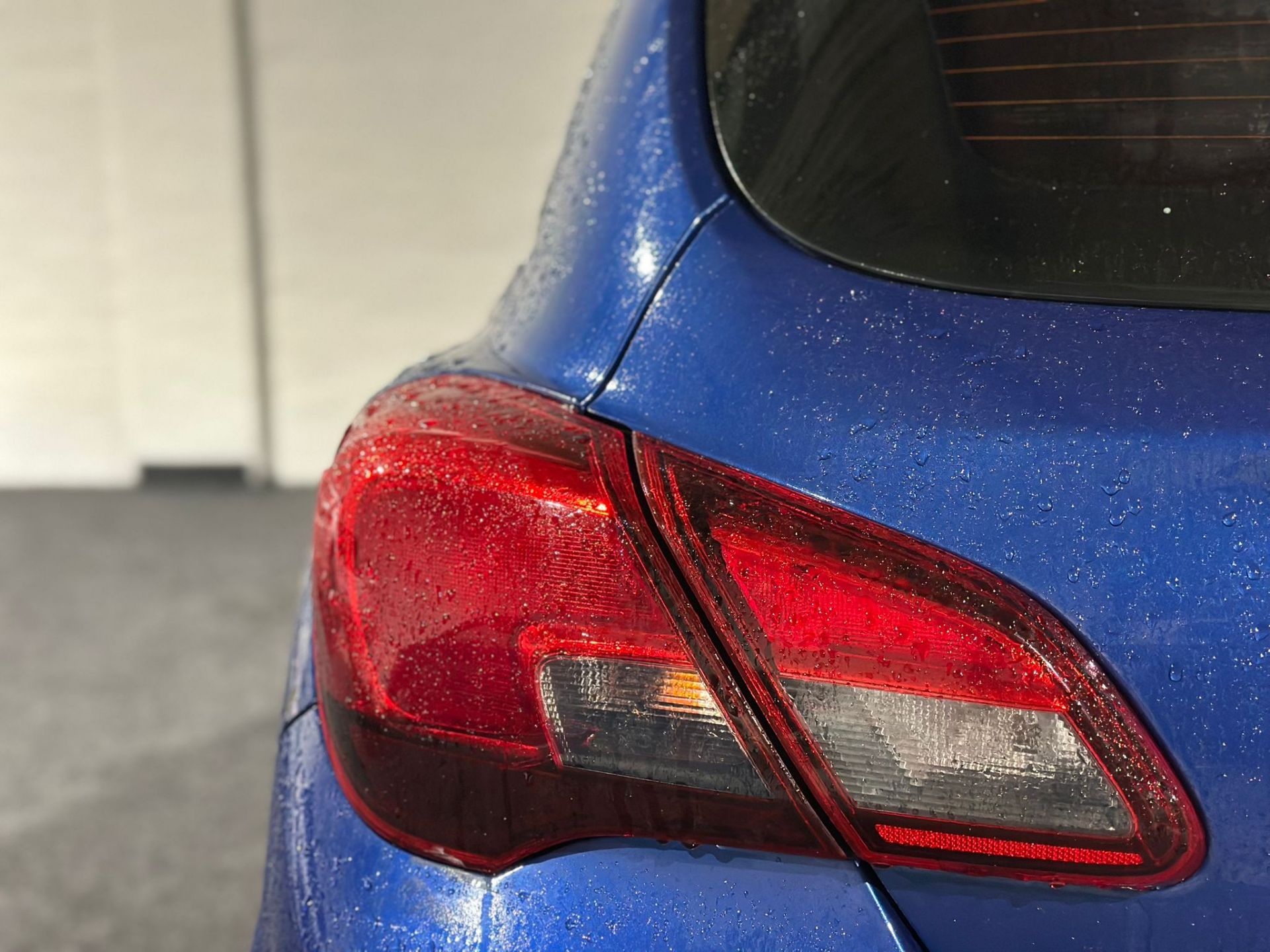 **(ONLY 72K MILEAGE)** 2015 VAUXHALL CORSA VXR 1.6L MANUAL PETROL BLUE >>--NO VAT ON HAMMER--<< - Image 26 of 31