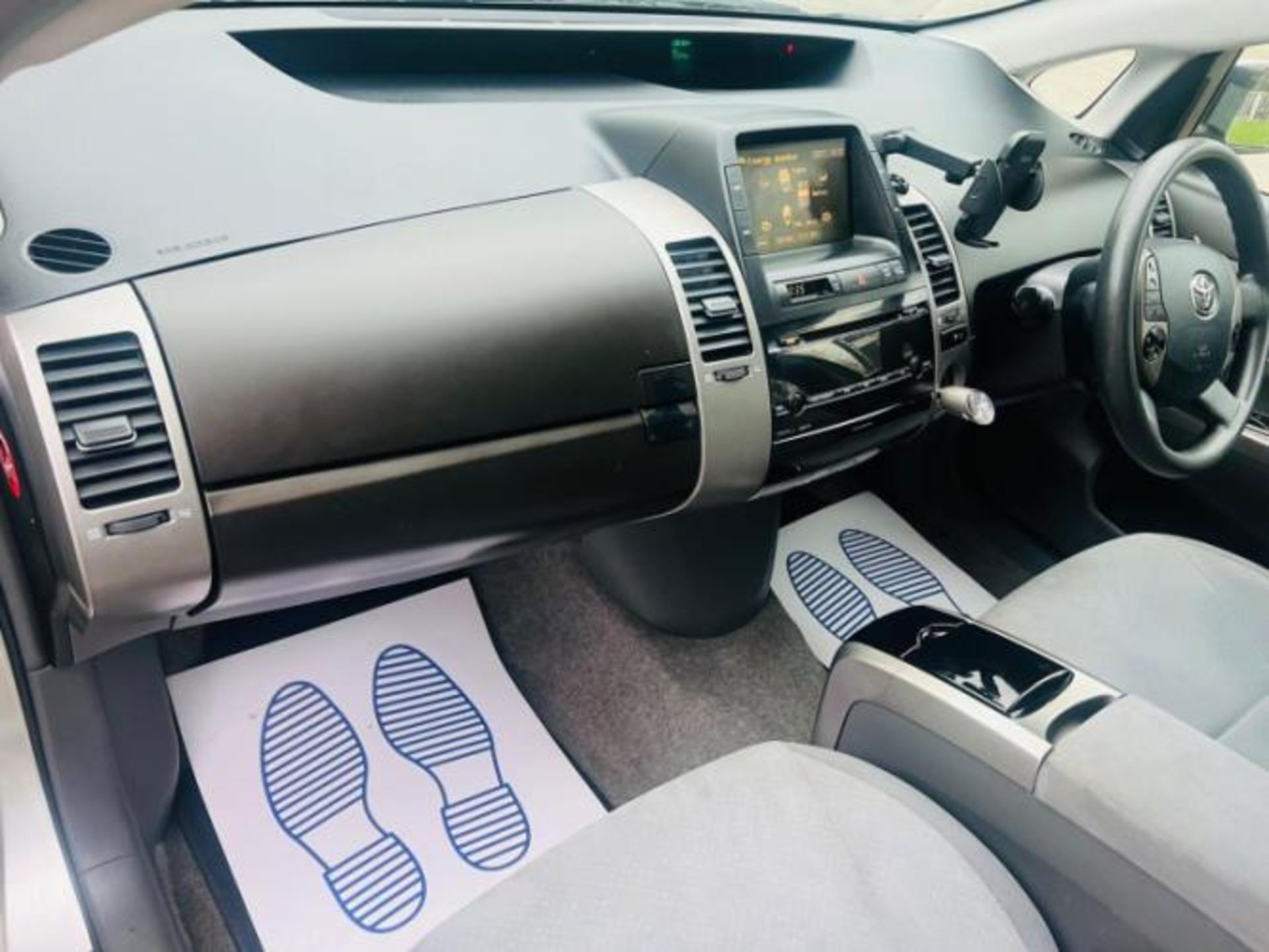 2005 TOYOTA PRIUS T3 VVT-I AUTO 1.5 HYBRID HATCHBACK SILVER >>--NO VAT ON HAMMER--<< - Image 17 of 28