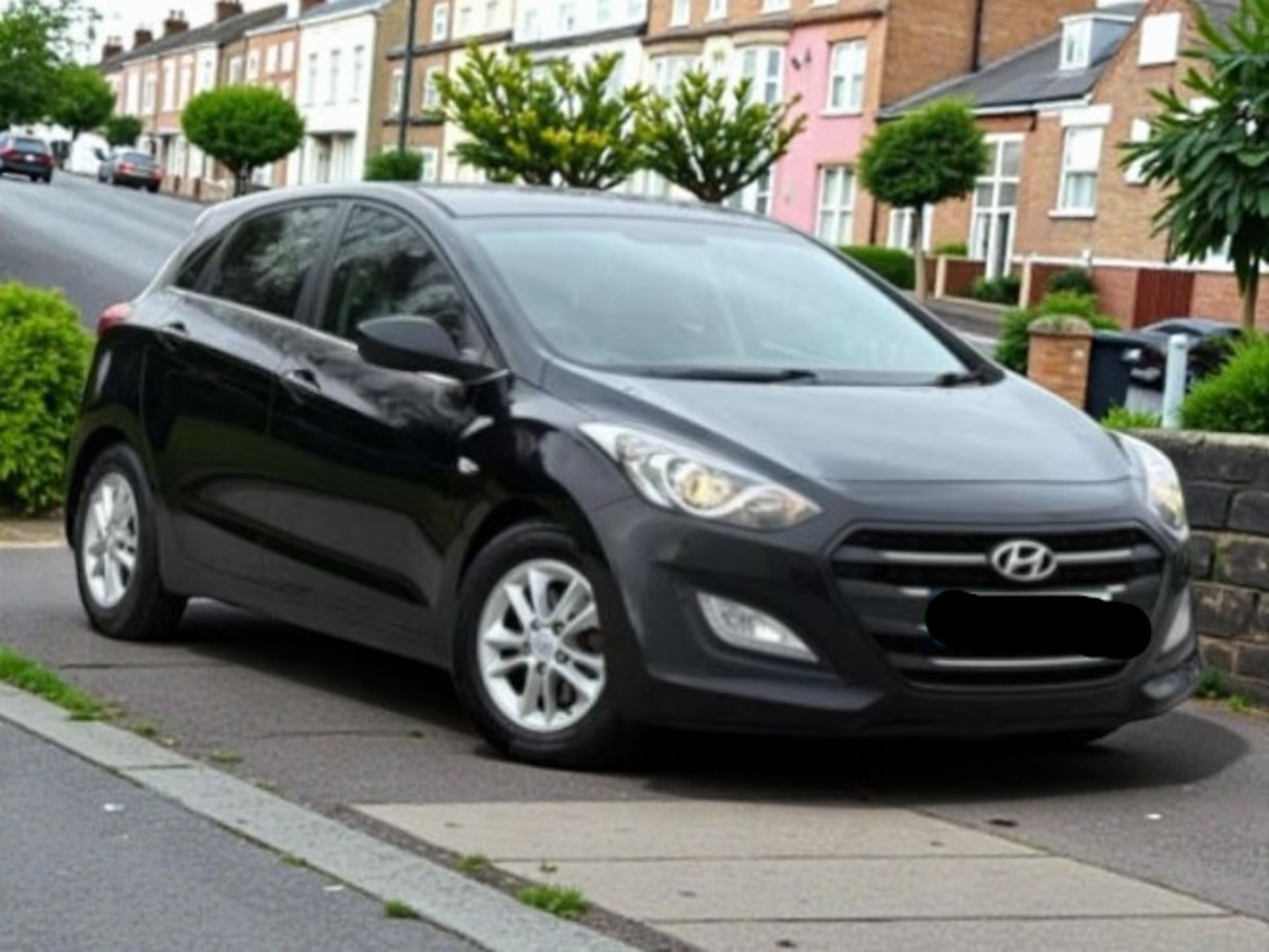2015 HYUNDAI I30 SE BLUE DRIVE CRDI 1.6 DIESEL MANUAL HATCHBACK BLACK >>--NO VAT ON HAMMER--<< - Image 3 of 40
